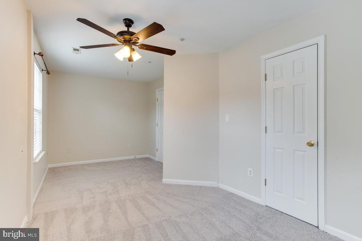 KINGS GRANT - Residential