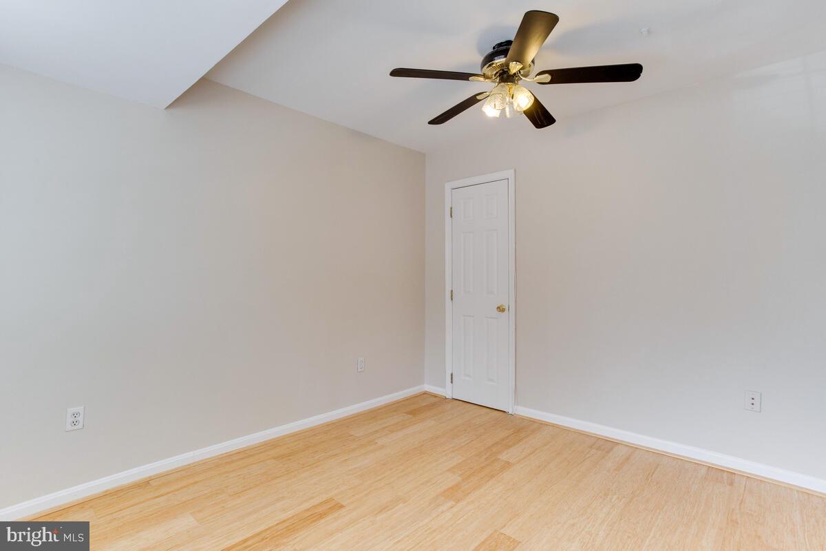 KINGS GRANT - Residential