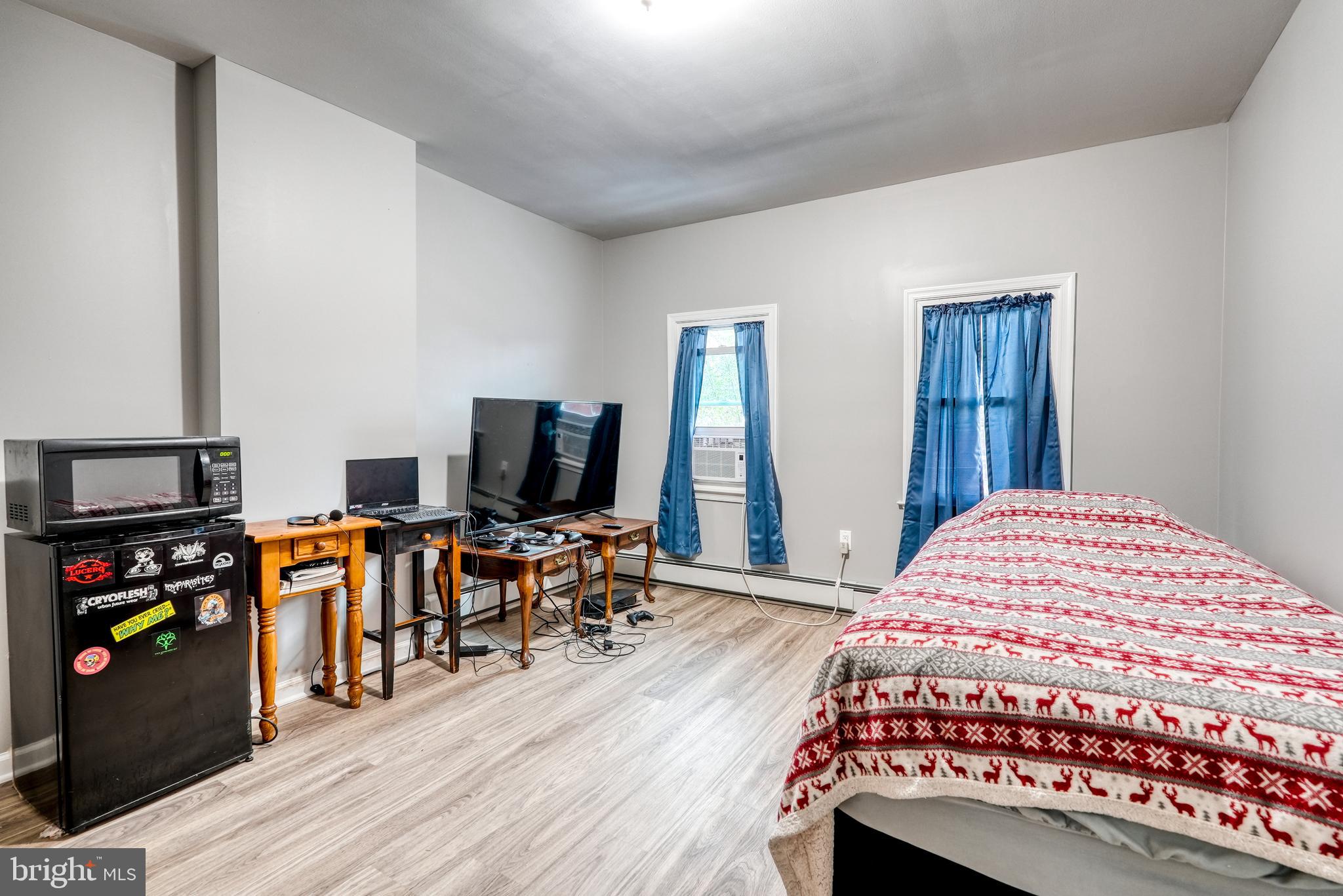 BRISTOL - Residential Lease