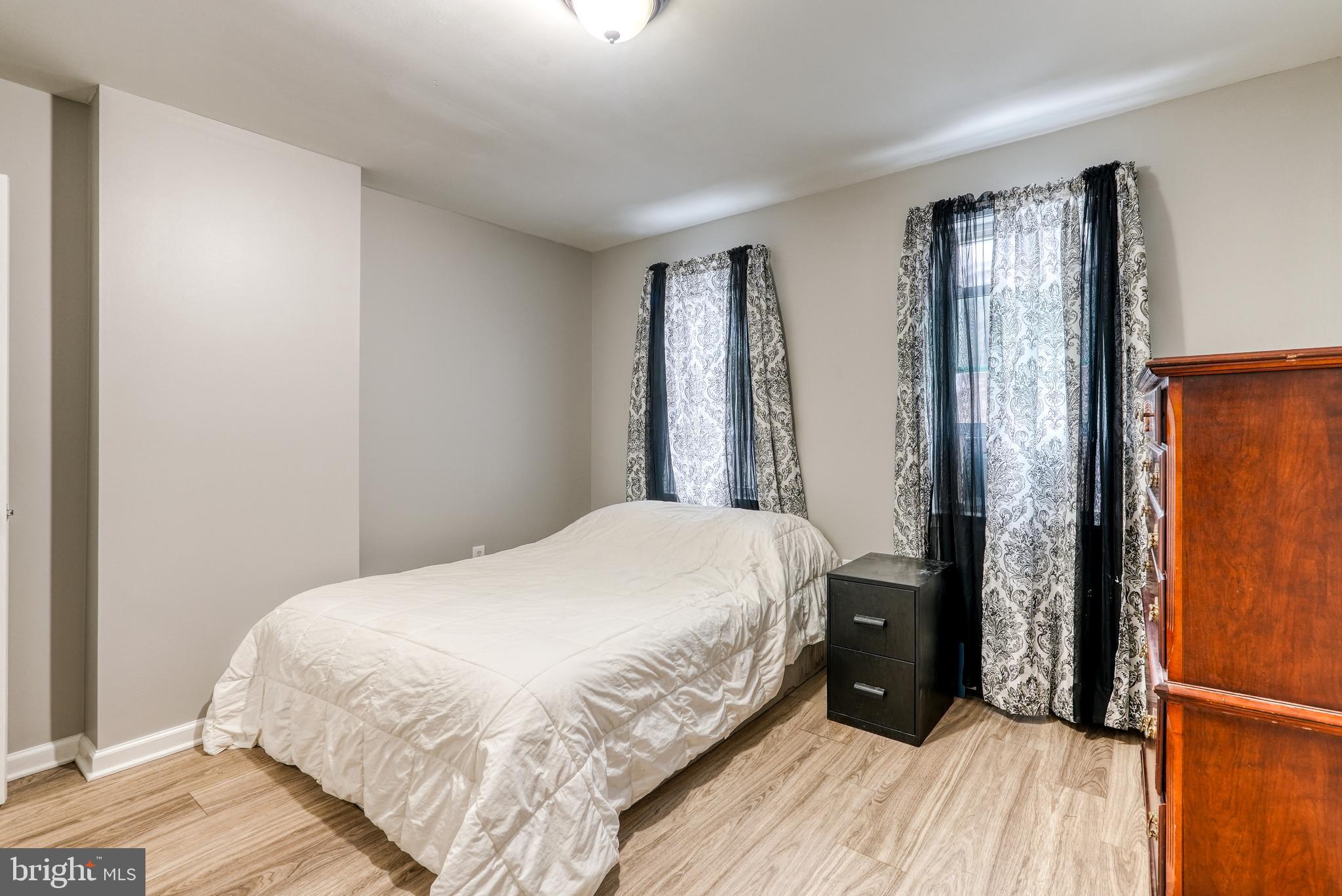 BRISTOL - Residential Lease