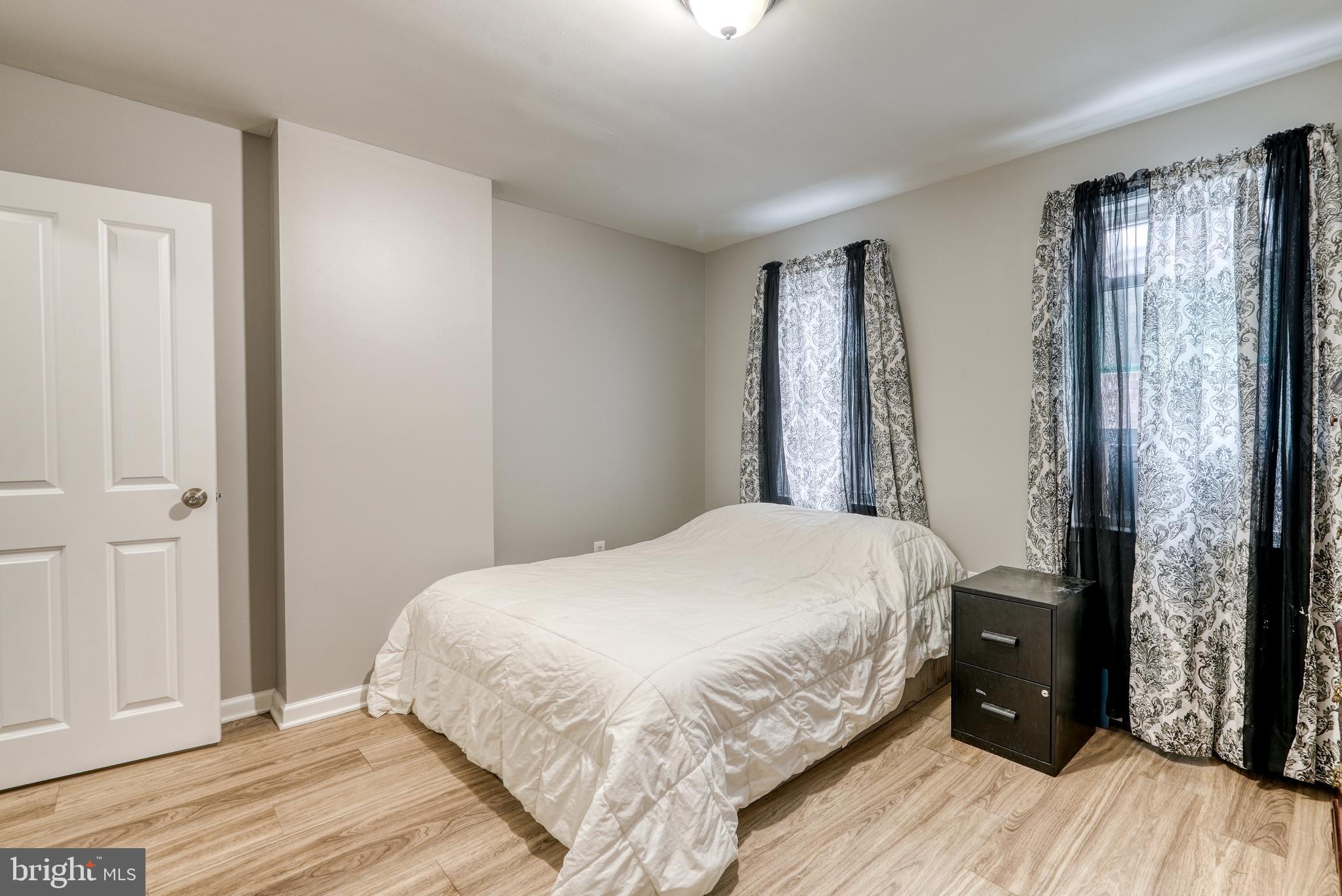 BRISTOL - Residential Lease