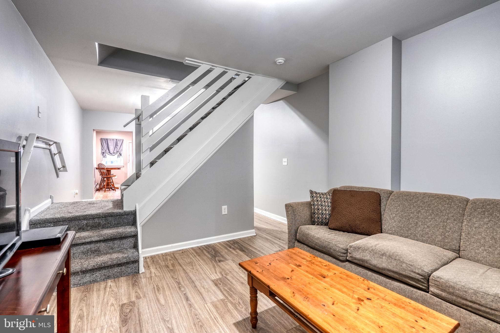 BRISTOL - Residential Lease