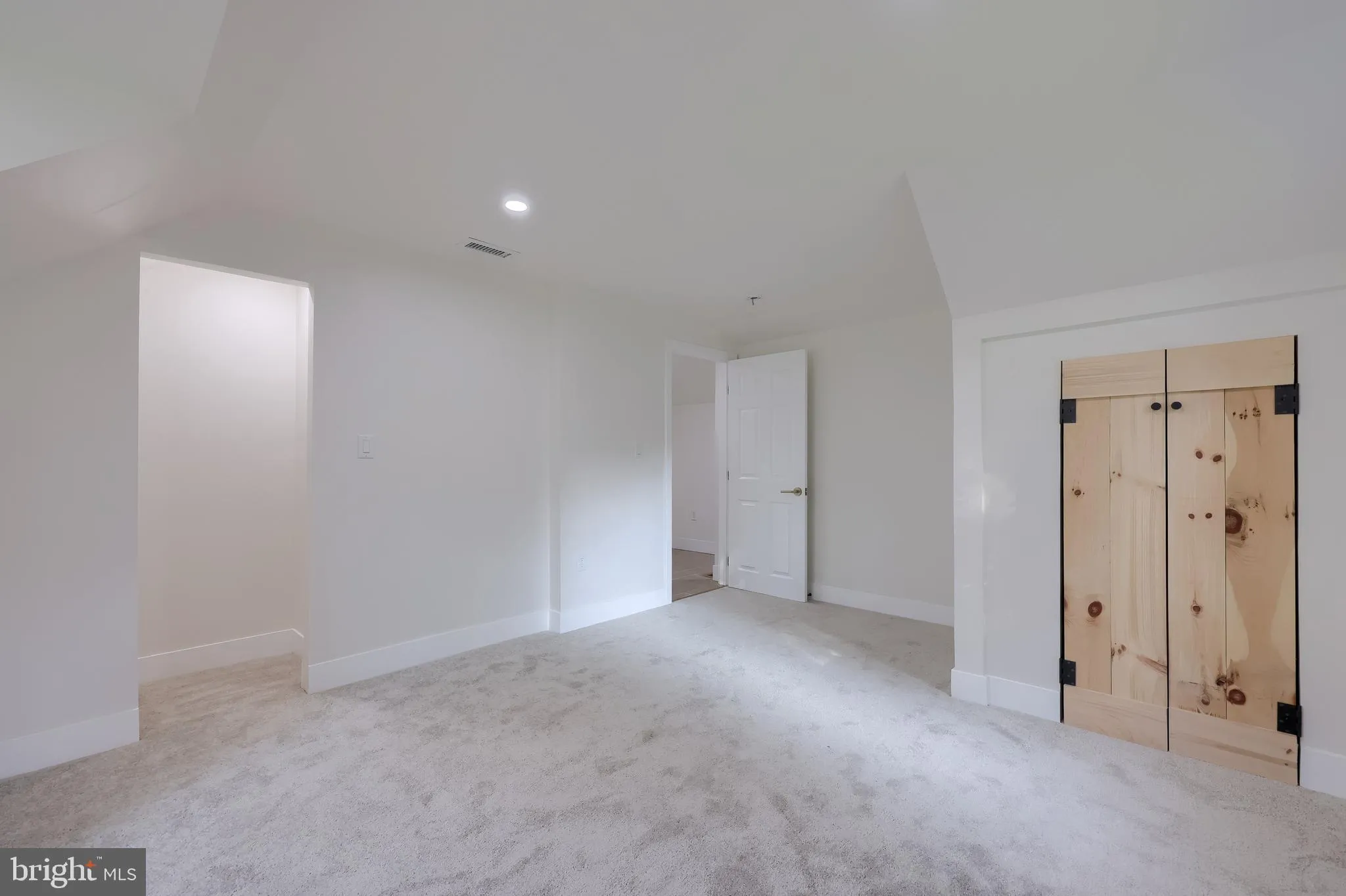 Lancaster, Pennsylvania 17603, United States, 4 Bedrooms Bedrooms, ,3 BathroomsBathrooms,Residential,Active,186446