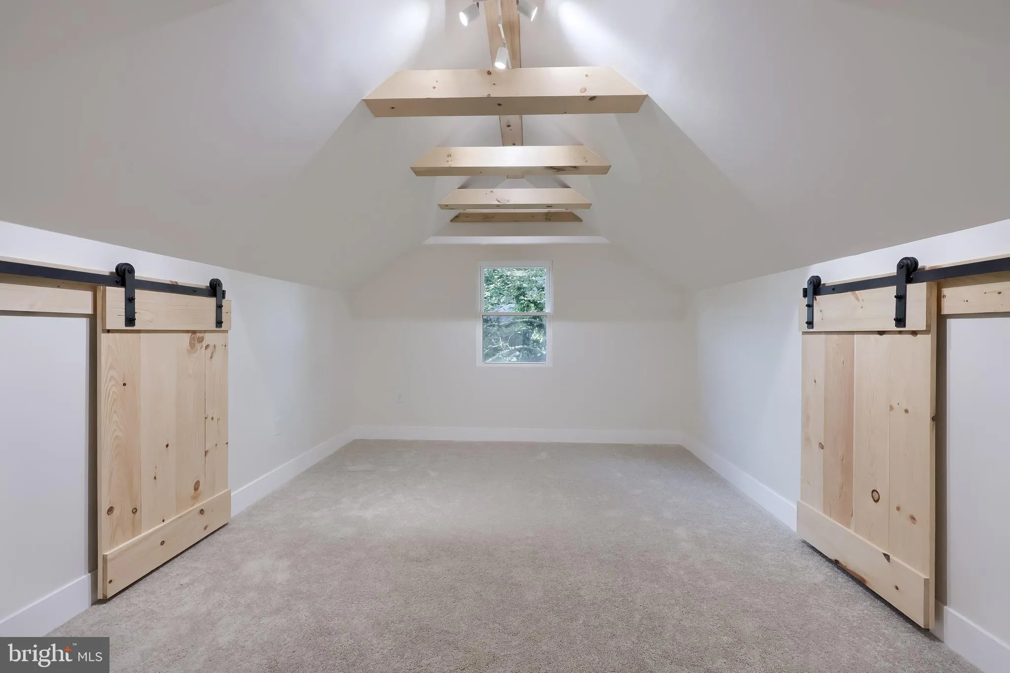 Lancaster, Pennsylvania 17603, United States, 4 Bedrooms Bedrooms, ,3 BathroomsBathrooms,Residential,Active,186446