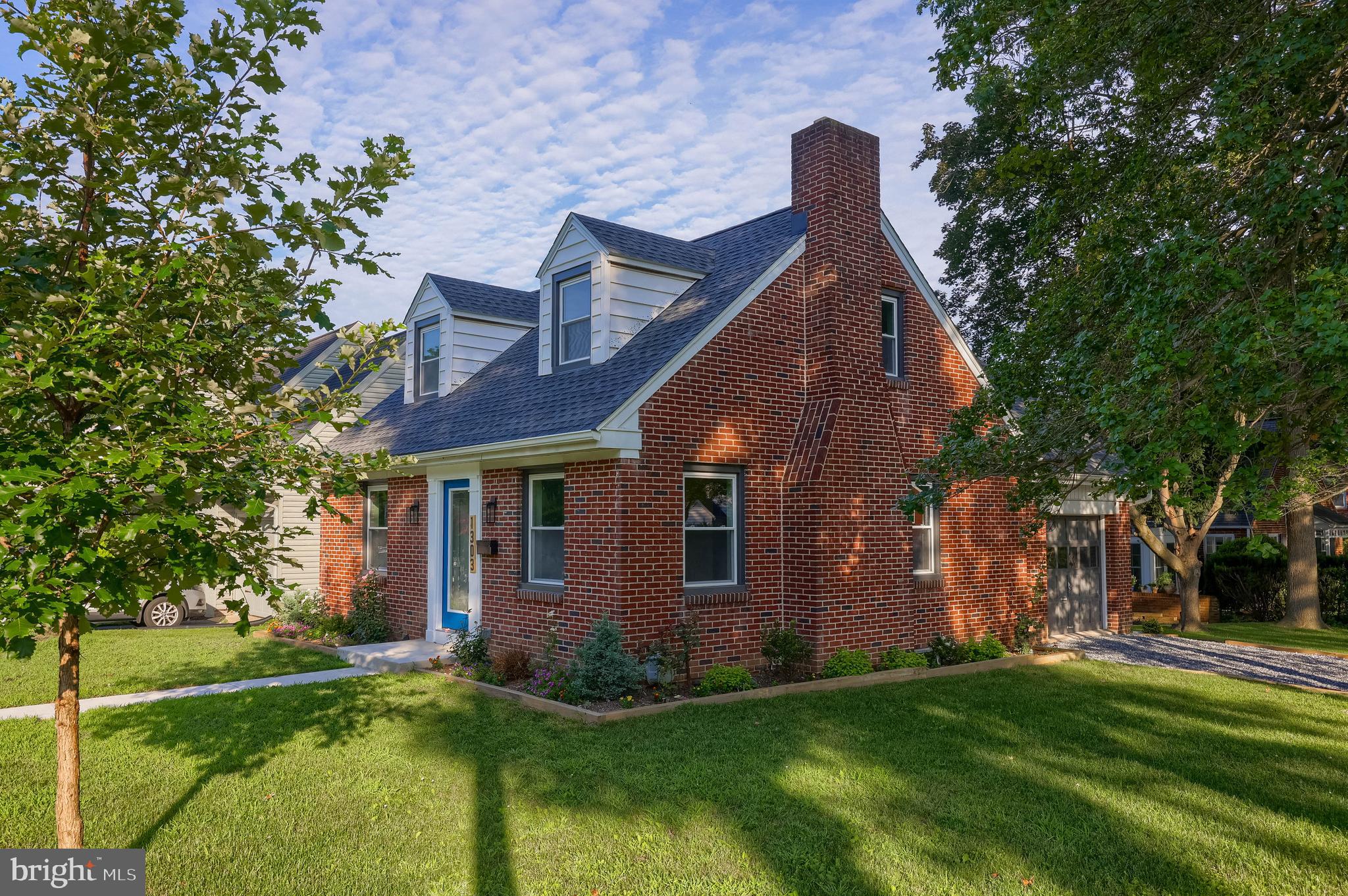 1303 CHEVES PLACE
