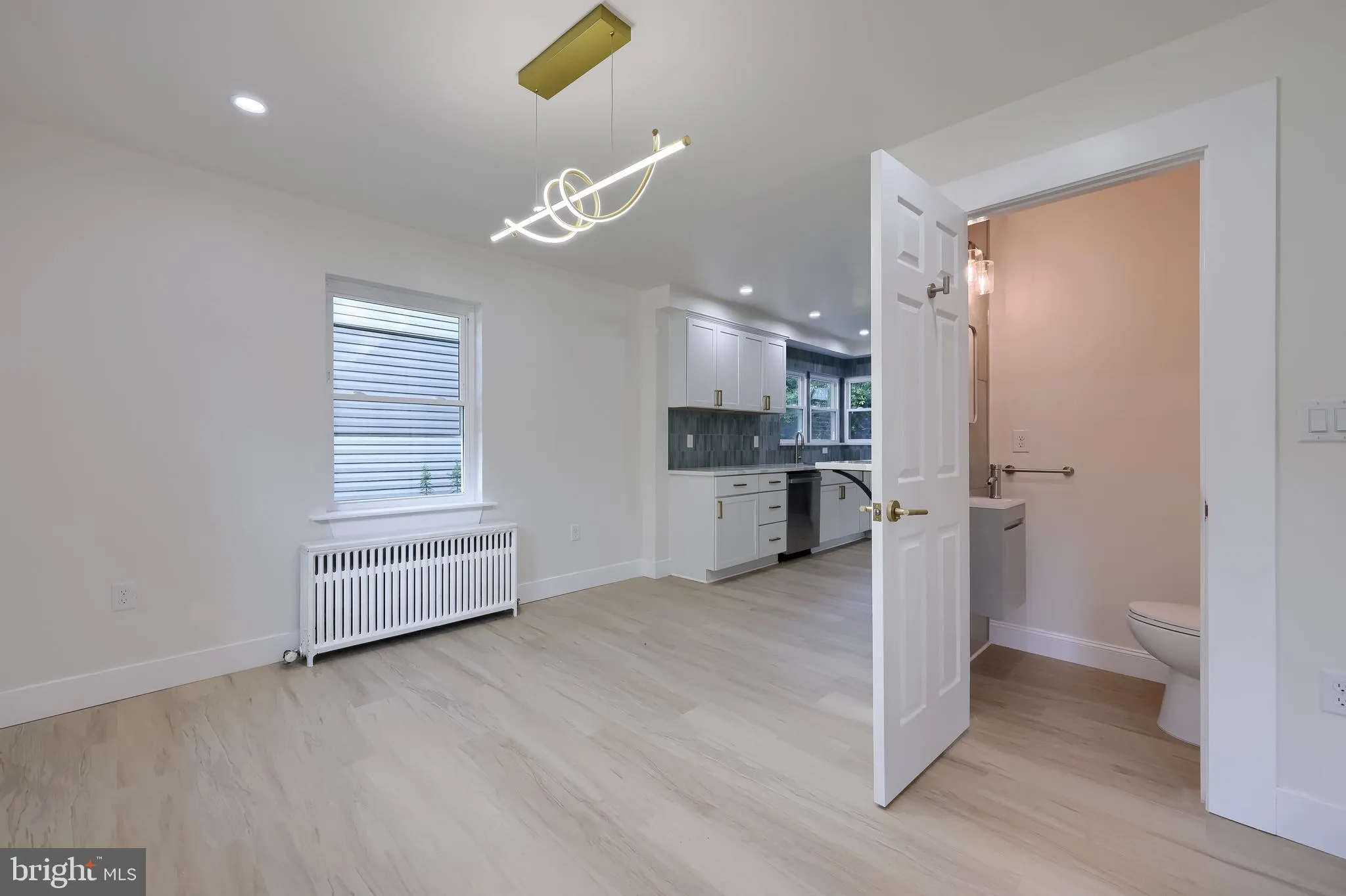 Lancaster, Pennsylvania 17603, United States, 4 Bedrooms Bedrooms, ,3 BathroomsBathrooms,Residential,Active,186446