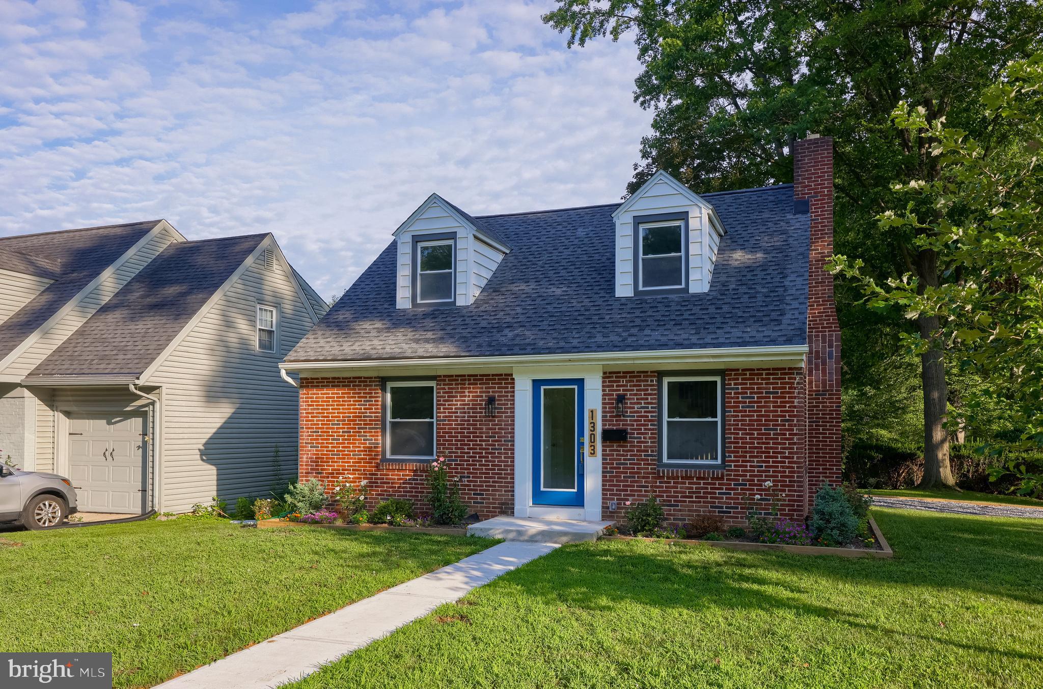 1303 CHEVES PLACE