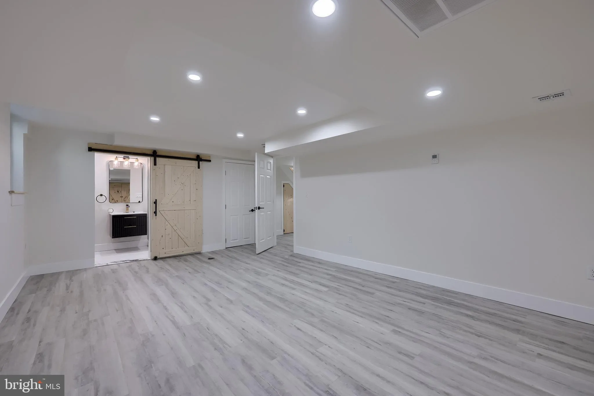 Lancaster, Pennsylvania 17603, United States, 4 Bedrooms Bedrooms, ,3 BathroomsBathrooms,Residential,Active,186446