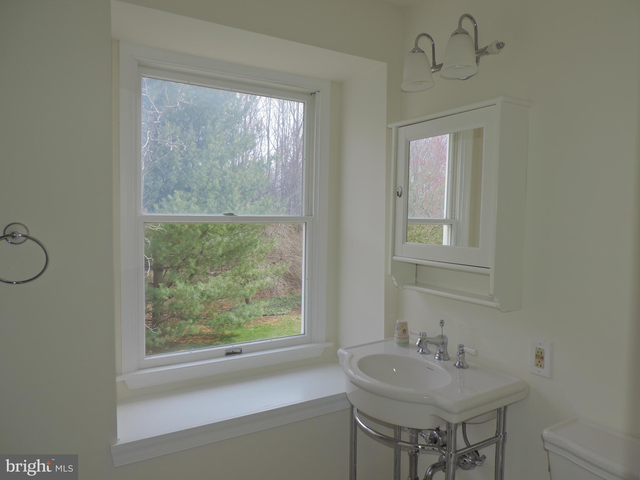 NORTH HILLS - Residential