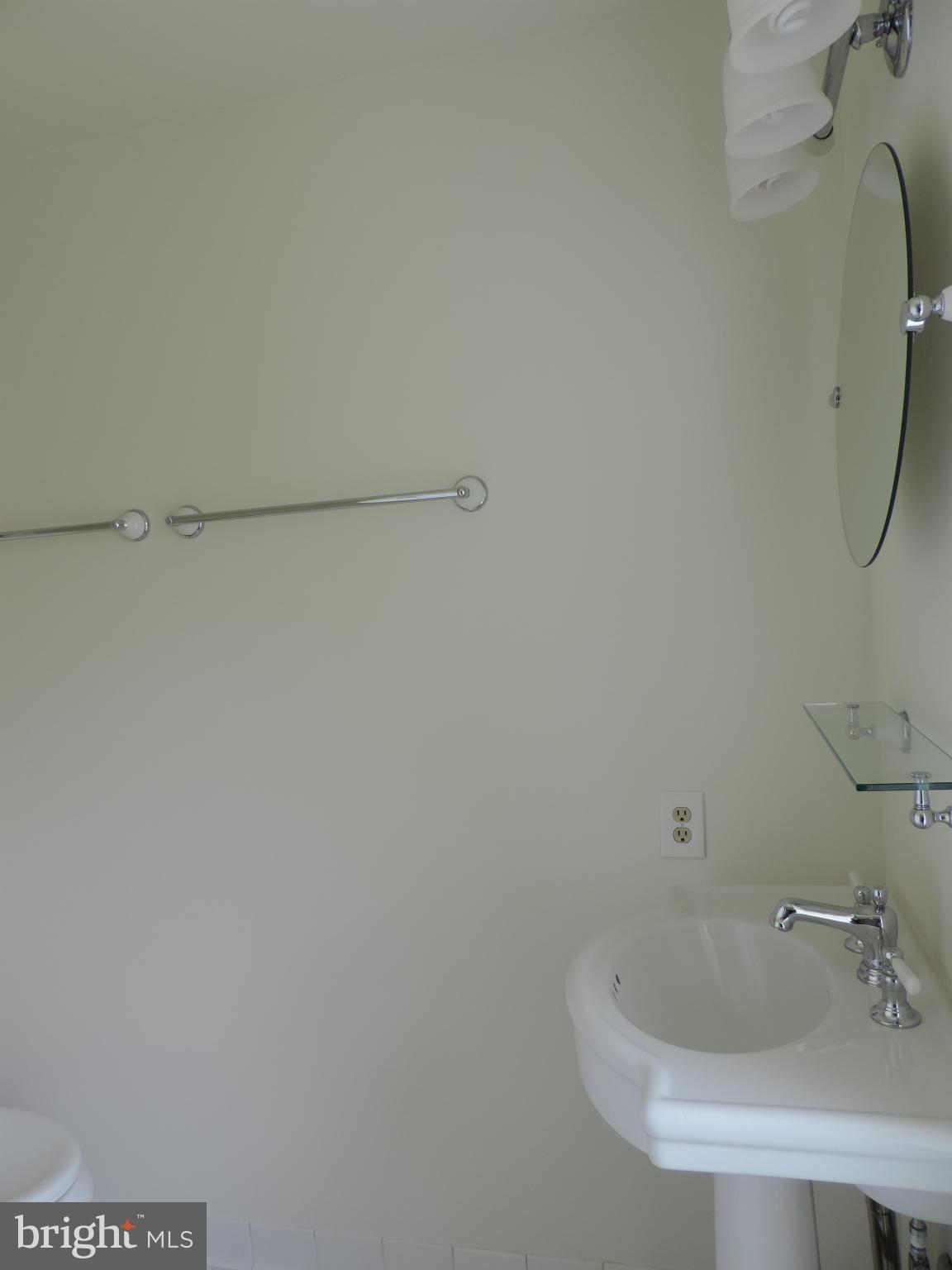 NORTH HILLS - Residential