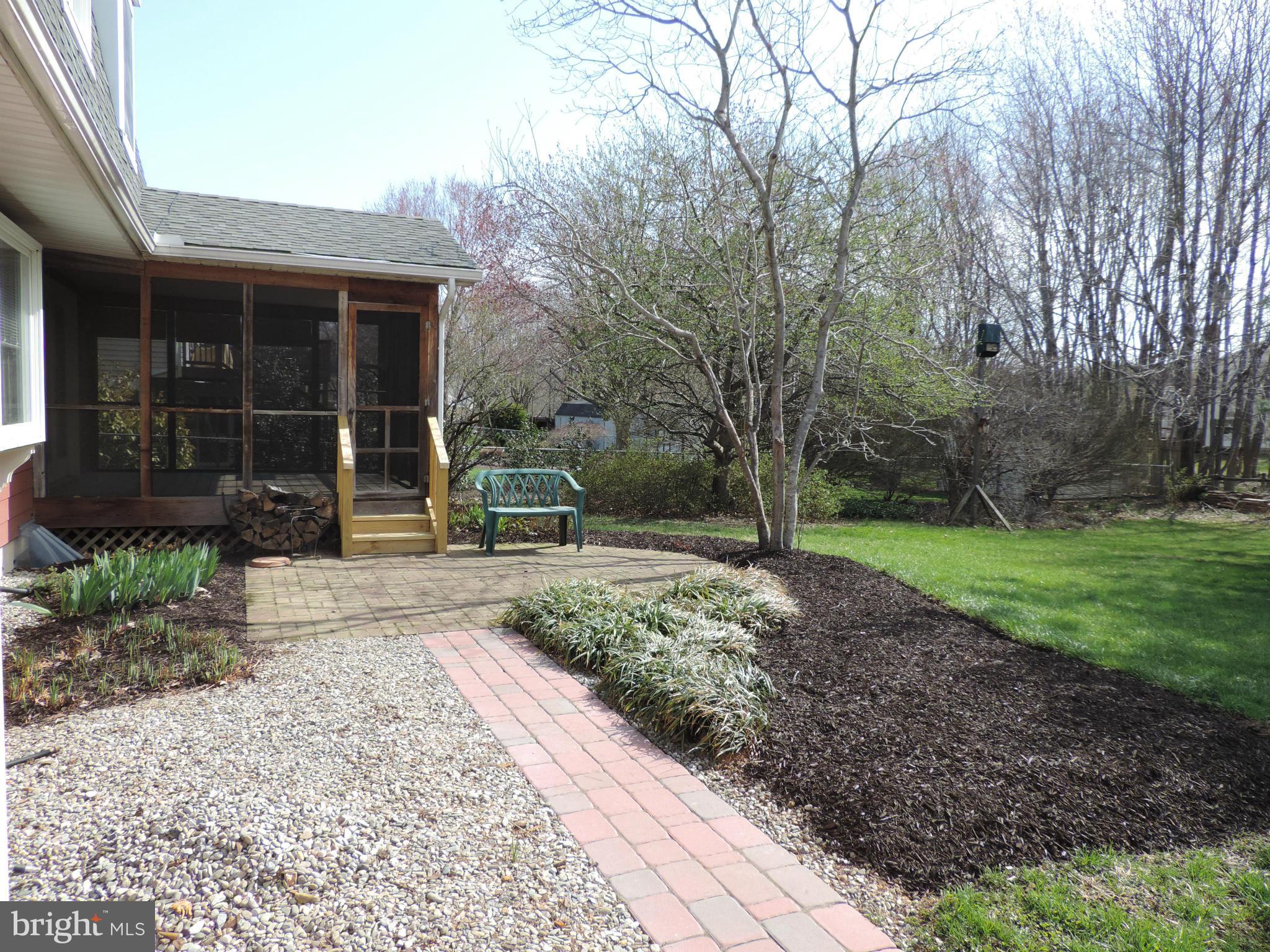 NORTH HILLS - Residential