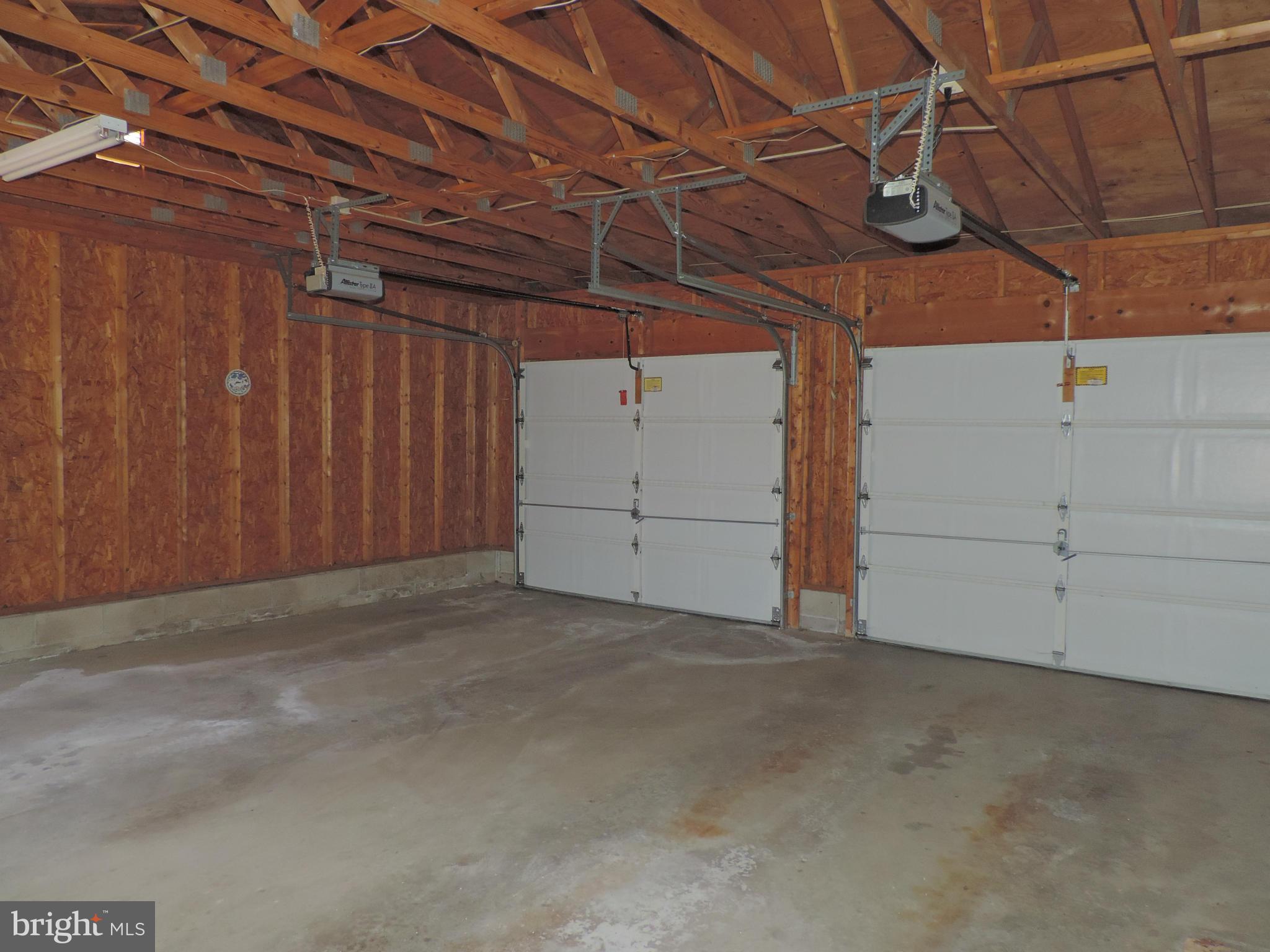 NORTH HILLS - Residential