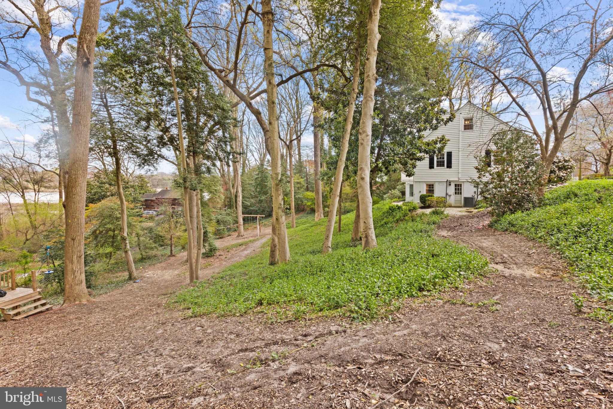 LINSTEAD - Residential