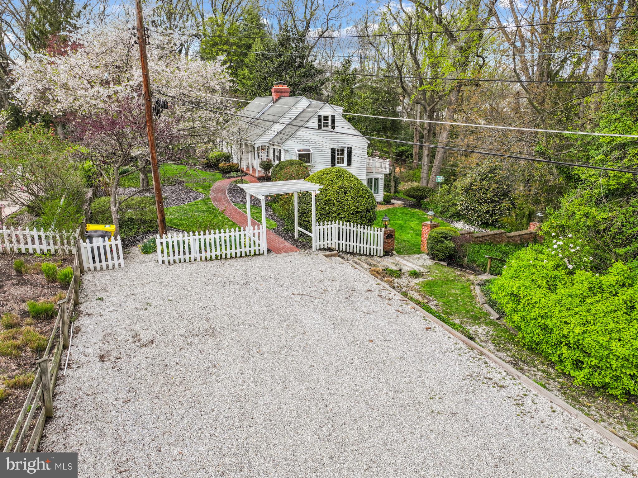 LINSTEAD - Residential