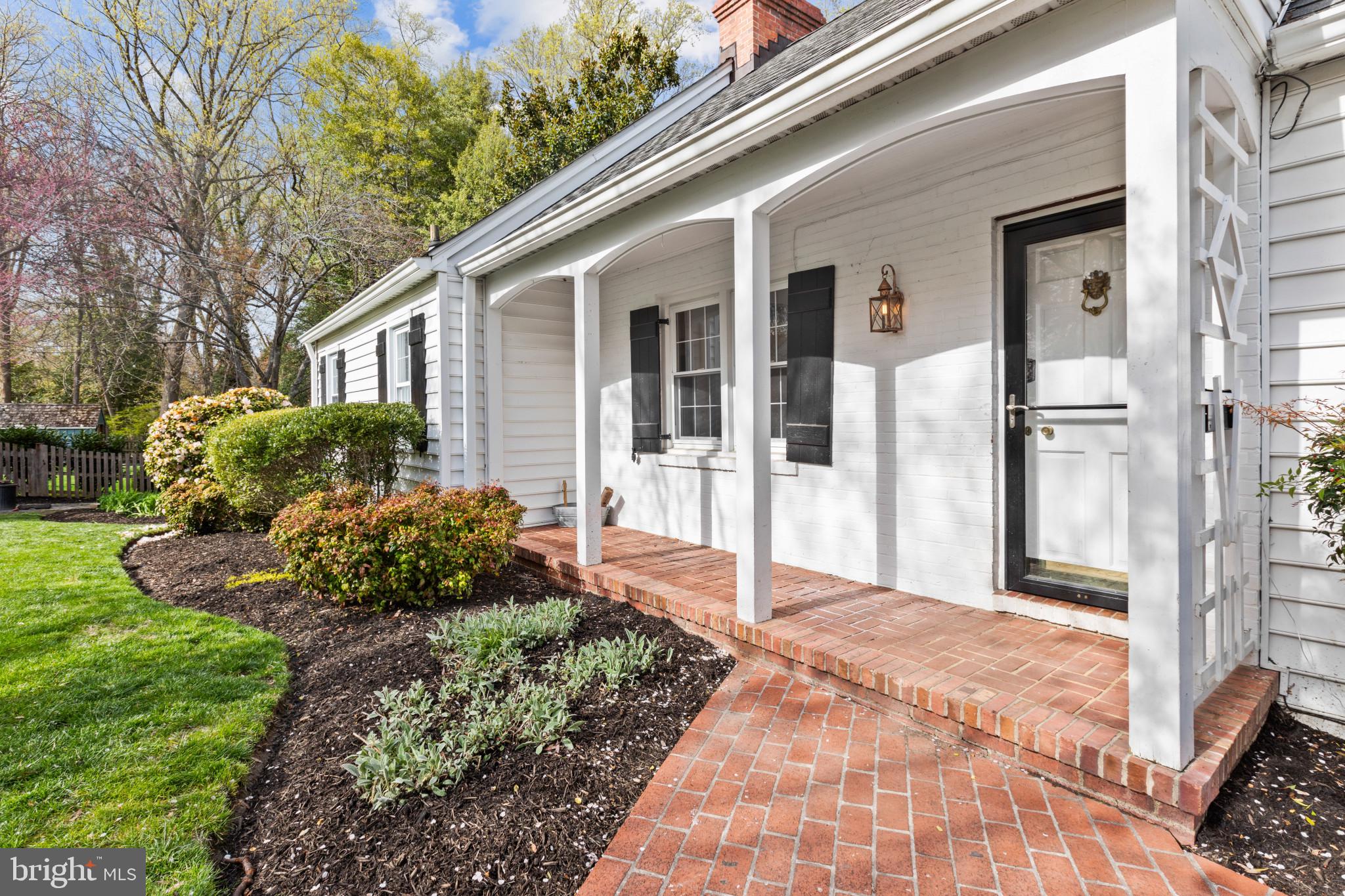 LINSTEAD - Residential