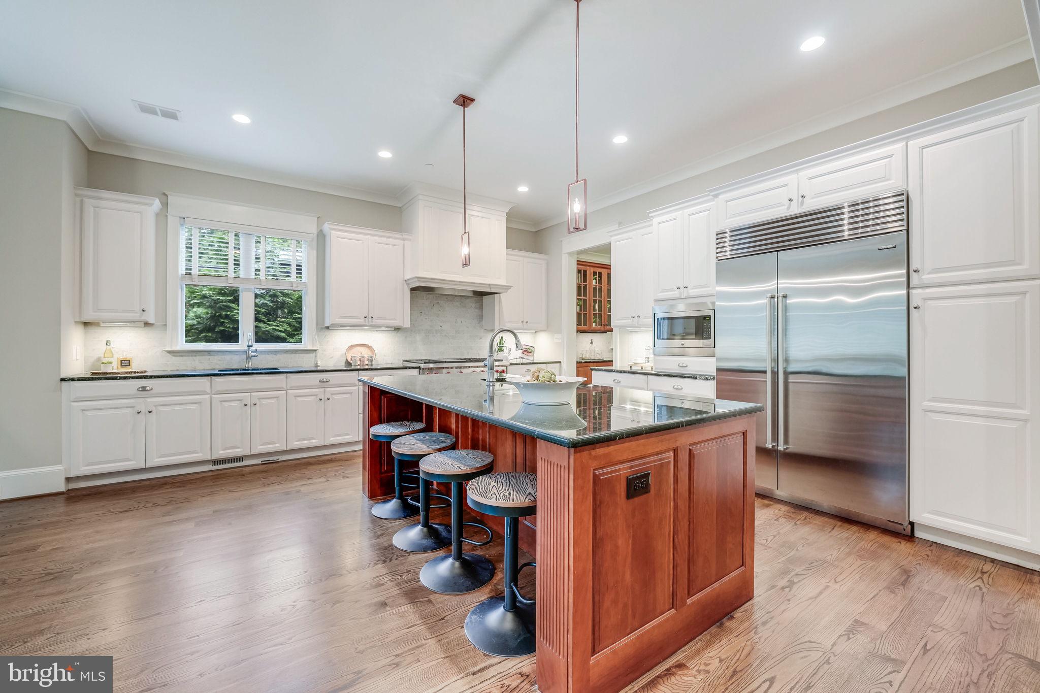 GLEN ECHO HEIGHTS - Residential