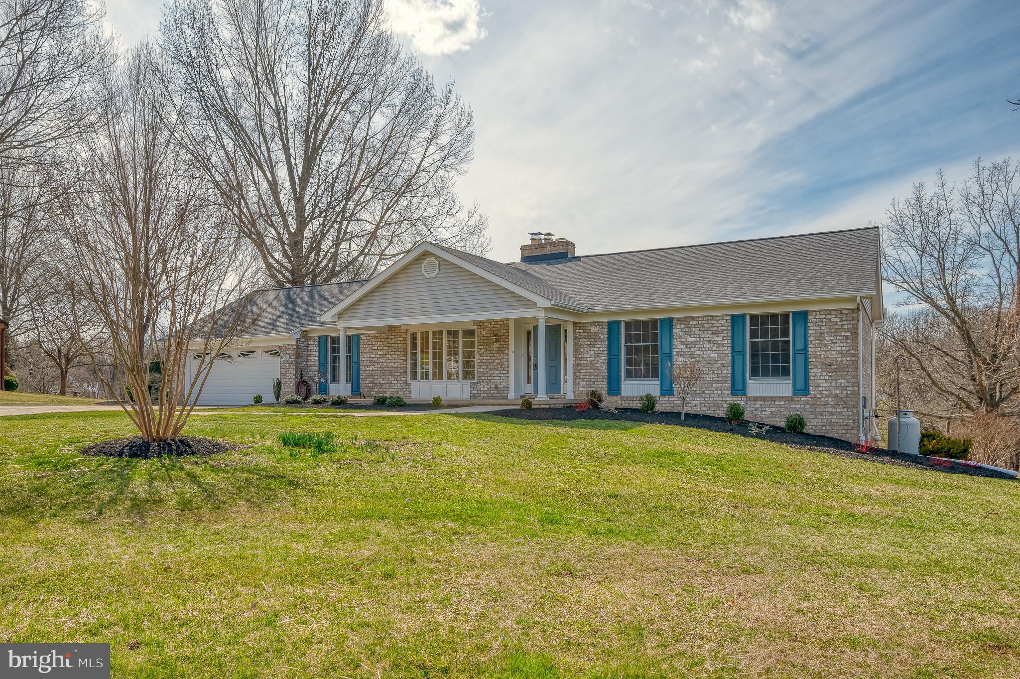 CROSS COUNTRY ESTATES - Residential