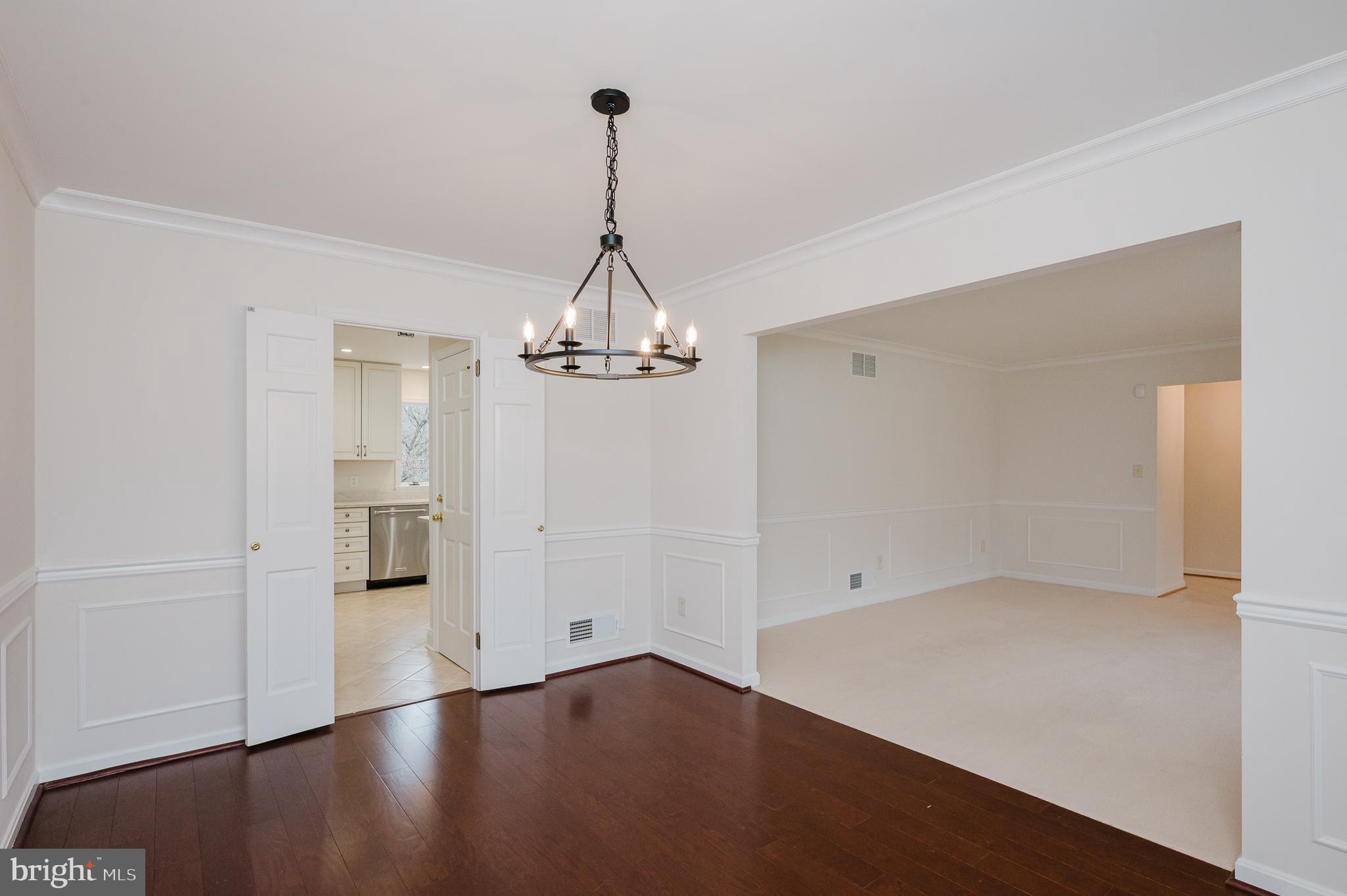 CROSS COUNTRY ESTATES - Residential