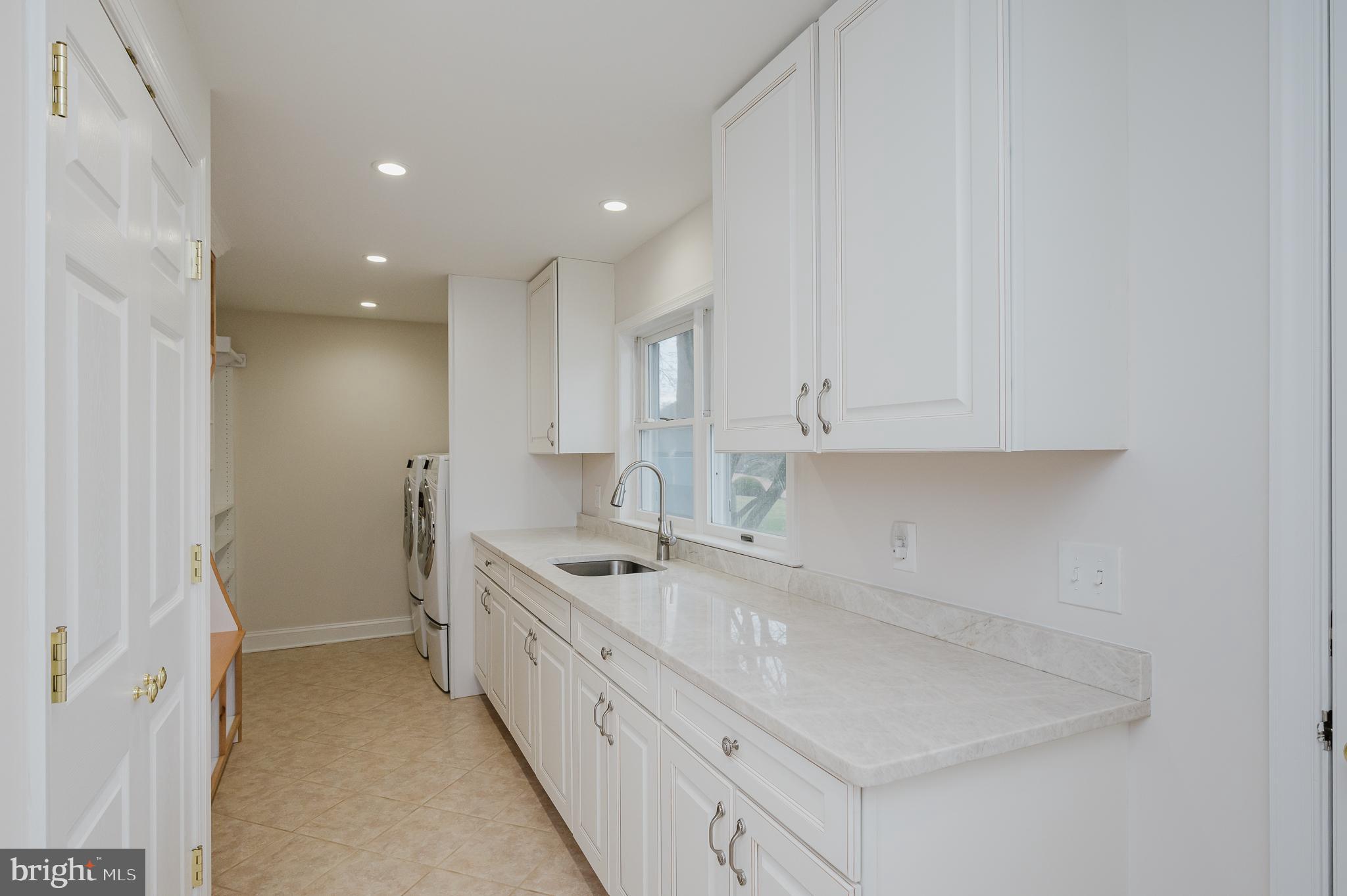 CROSS COUNTRY ESTATES - Residential