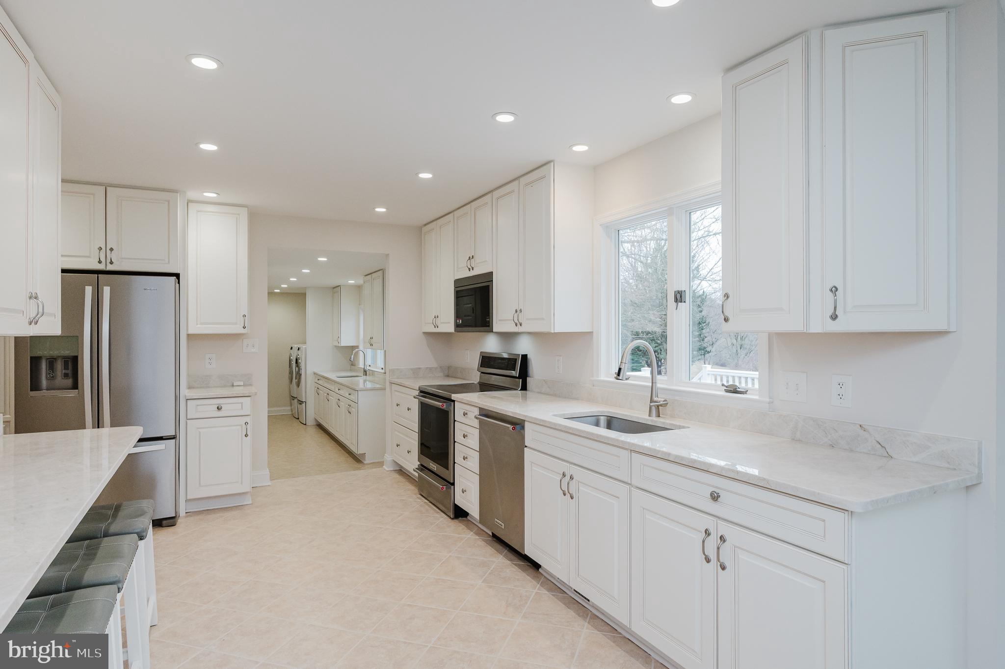 CROSS COUNTRY ESTATES - Residential