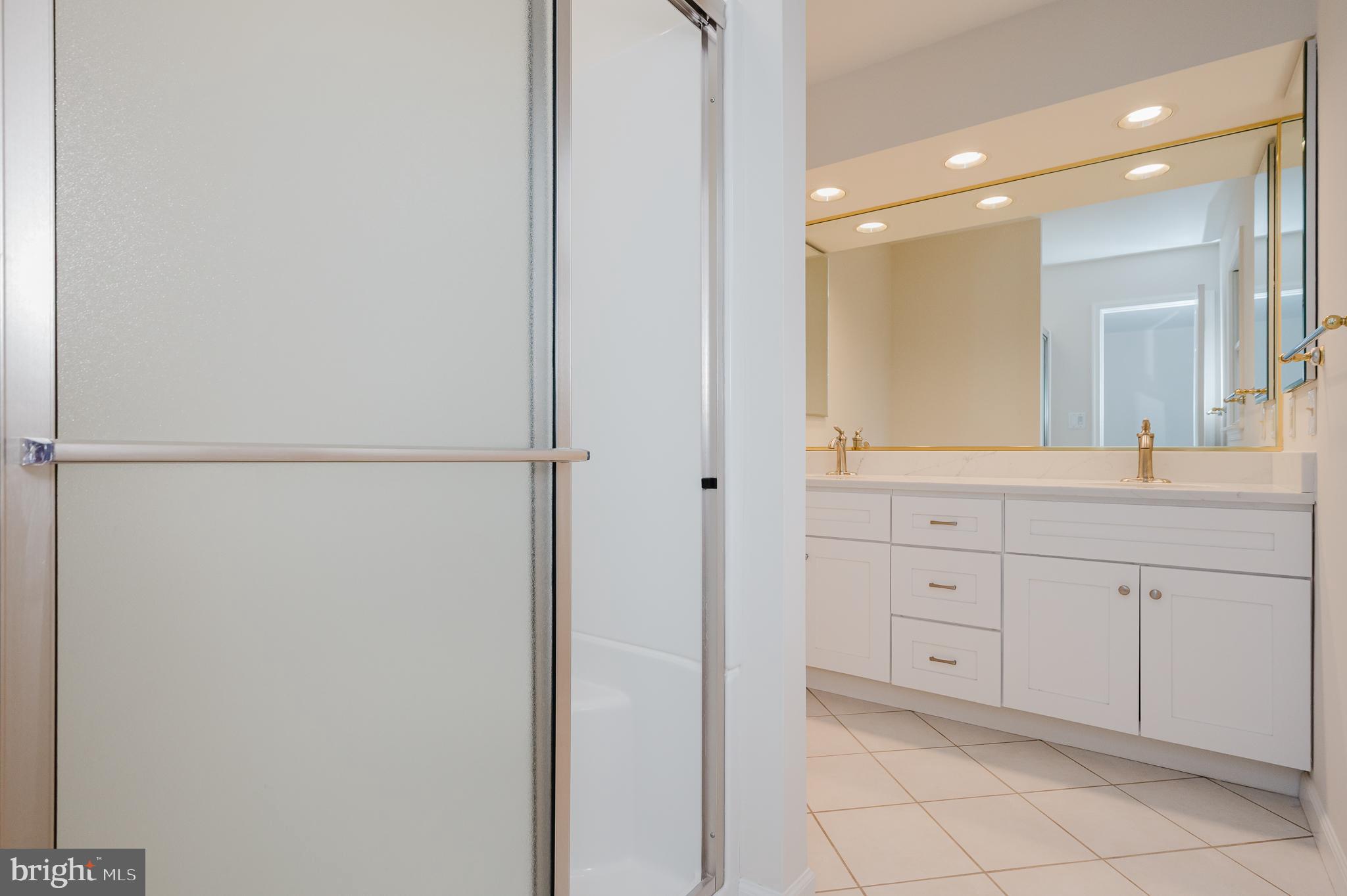 CROSS COUNTRY ESTATES - Residential