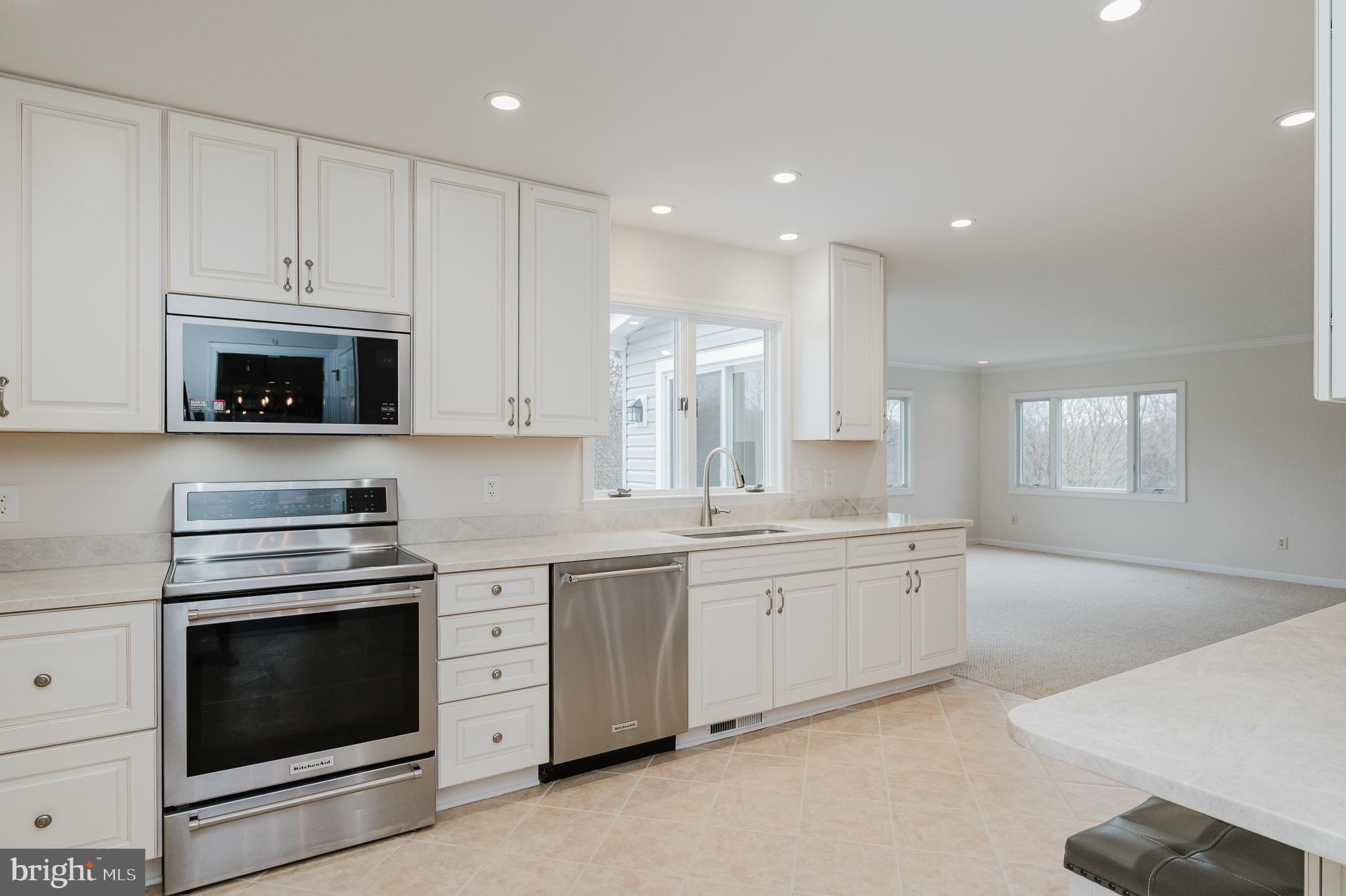 CROSS COUNTRY ESTATES - Residential