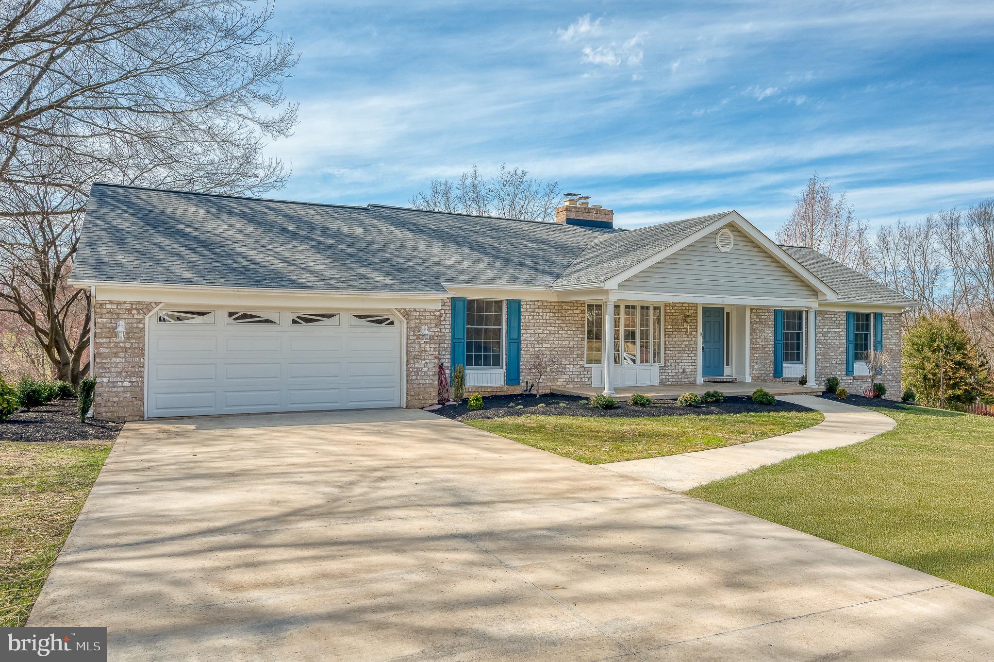 CROSS COUNTRY ESTATES - Residential