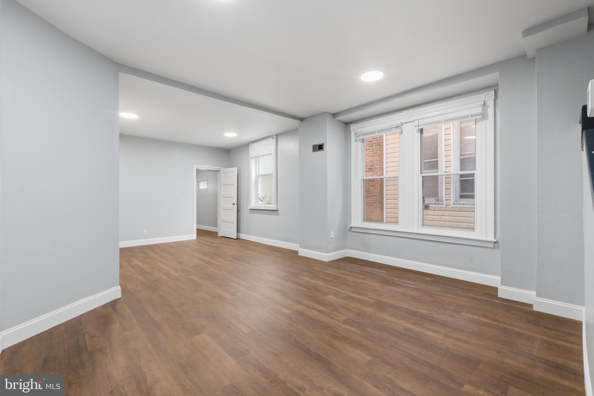 MILL CREEK - Residential