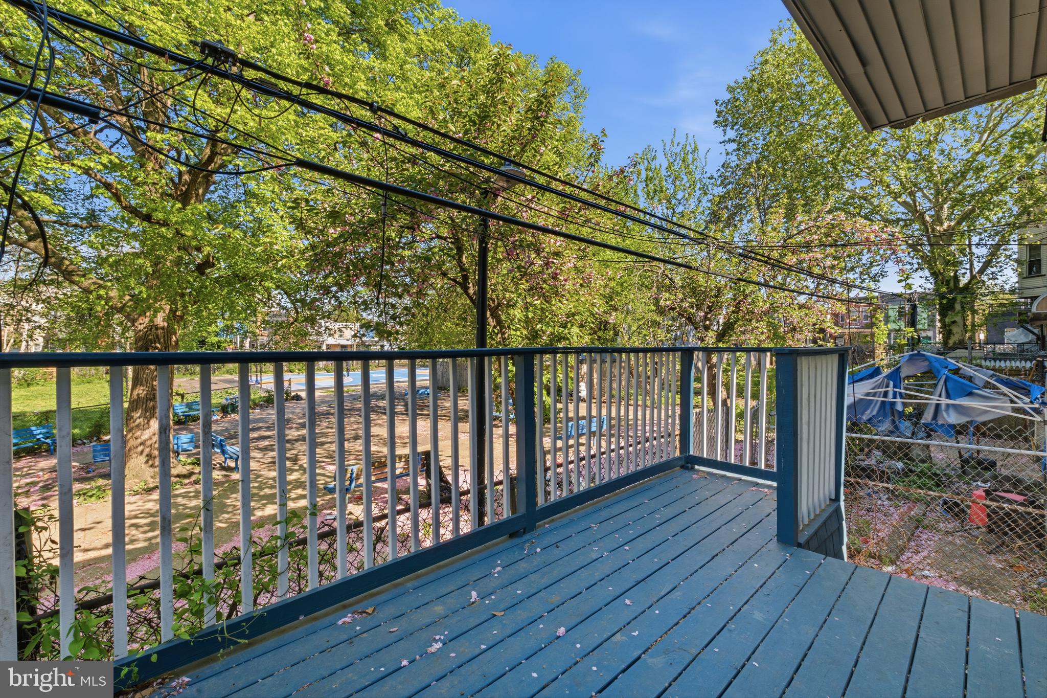 MILL CREEK - Residential