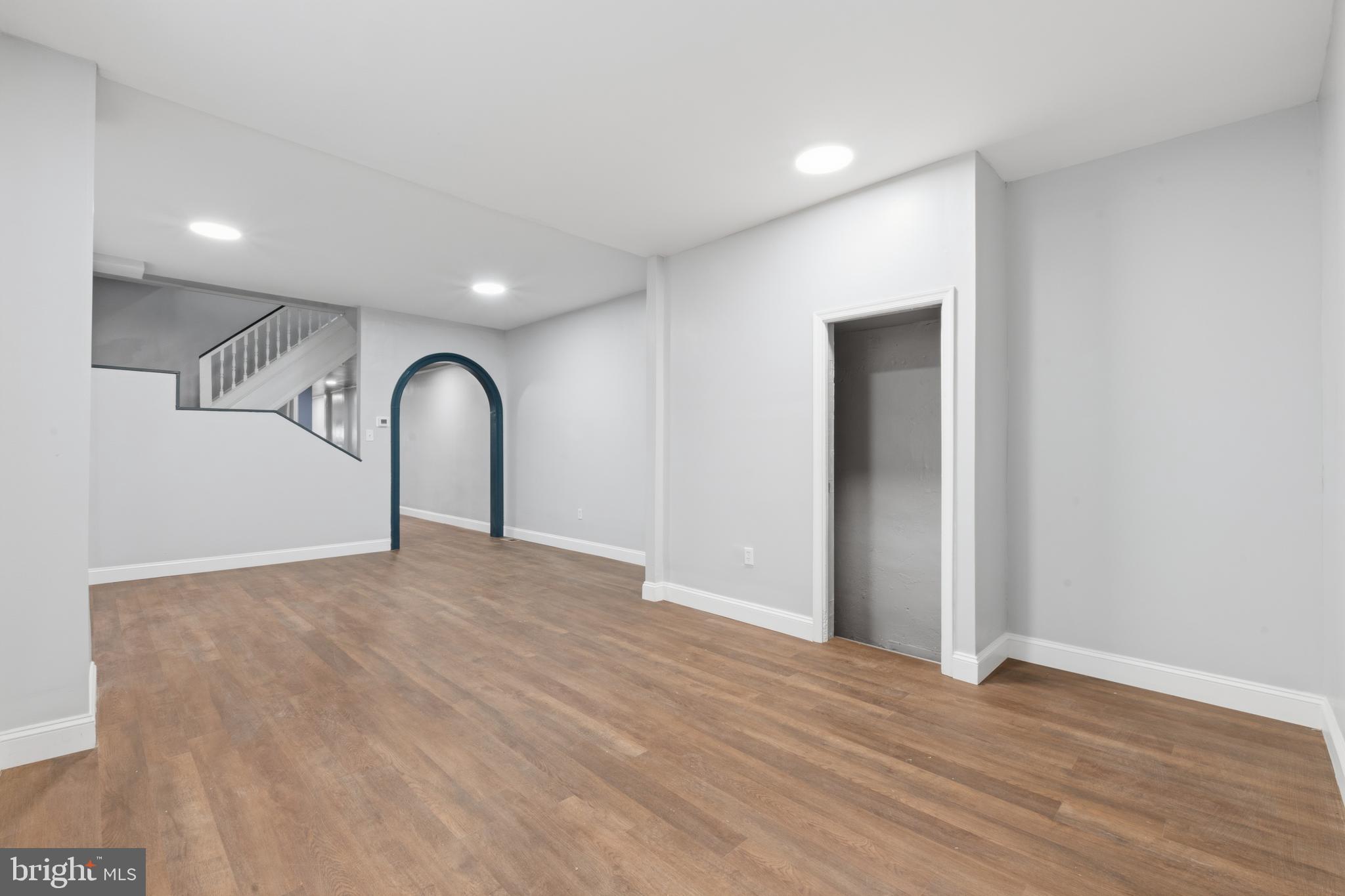 MILL CREEK - Residential