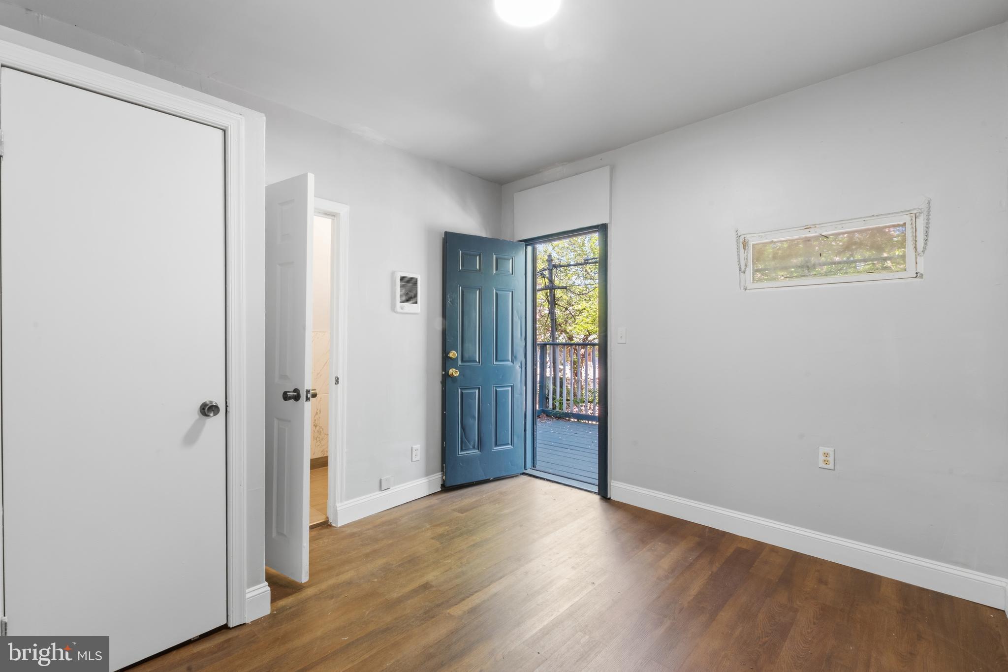 MILL CREEK - Residential