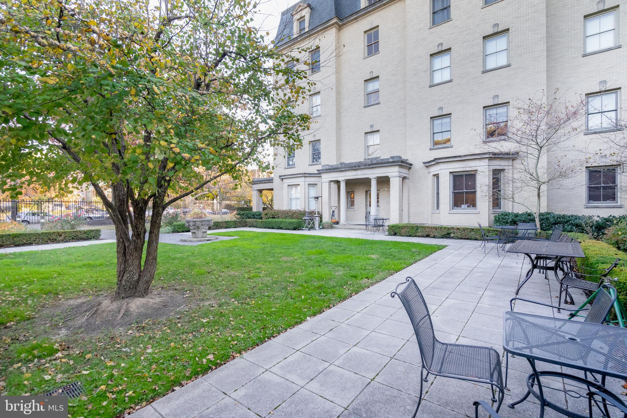 UNIVERSITY CITY - Residential