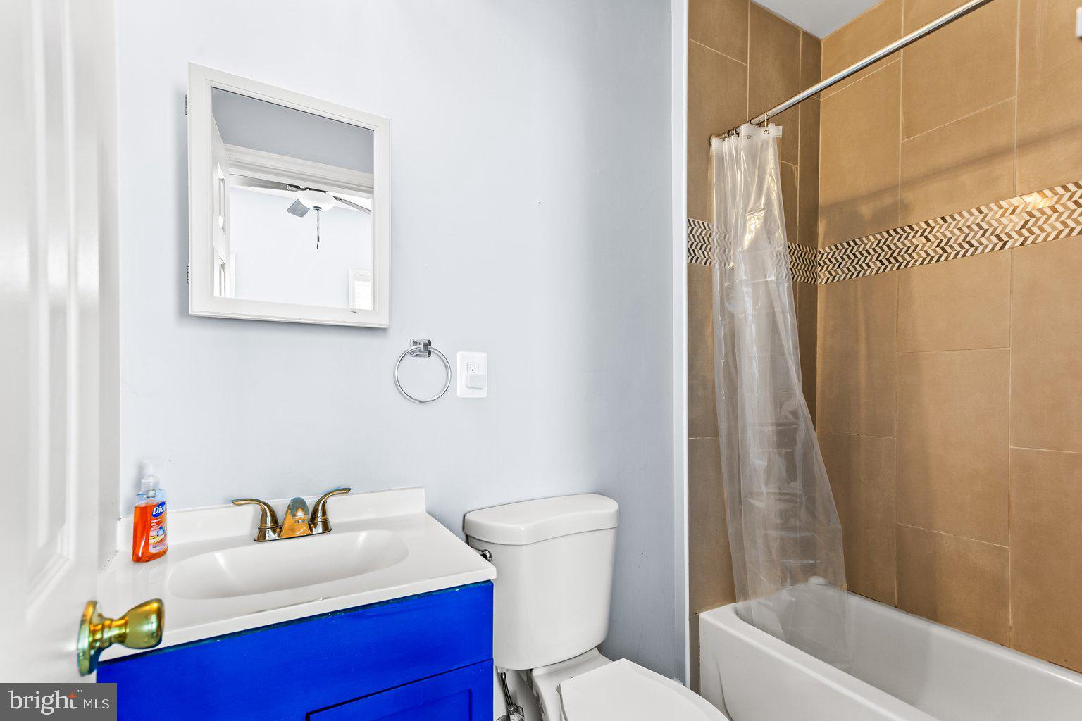 WAVERLY - Residential Lease