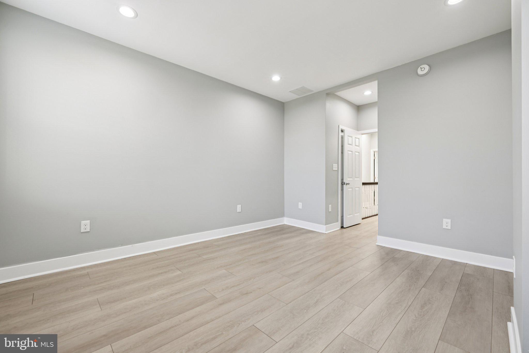 HIGHLANDTOWN - Residential