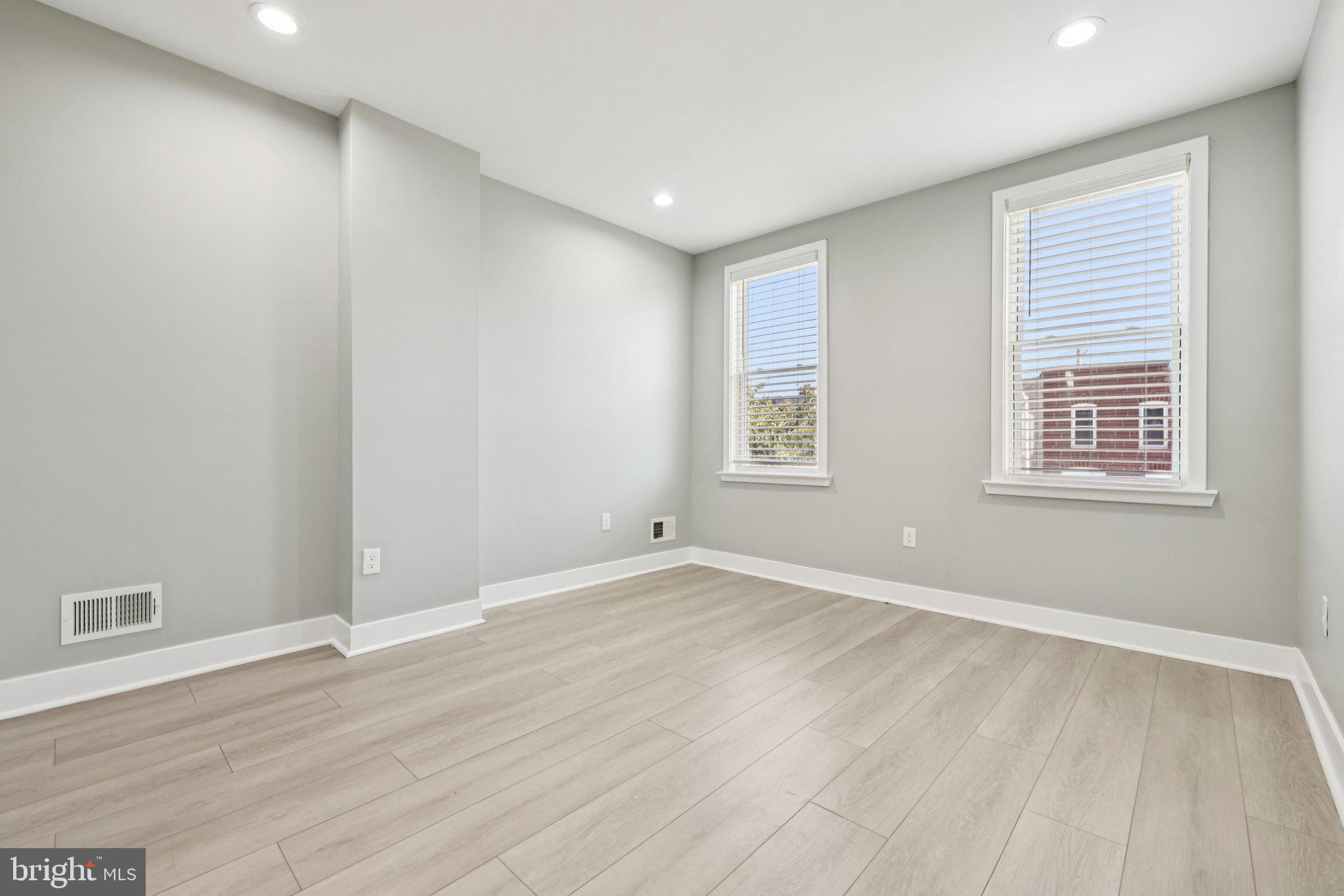 HIGHLANDTOWN - Residential