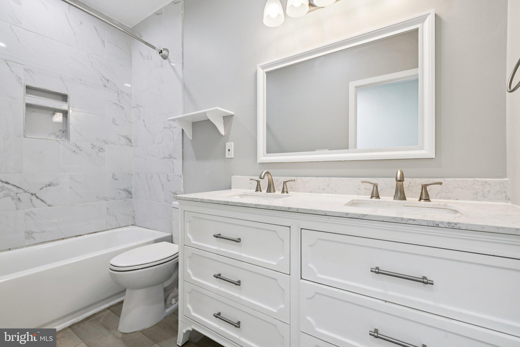 HIGHLANDTOWN - Residential