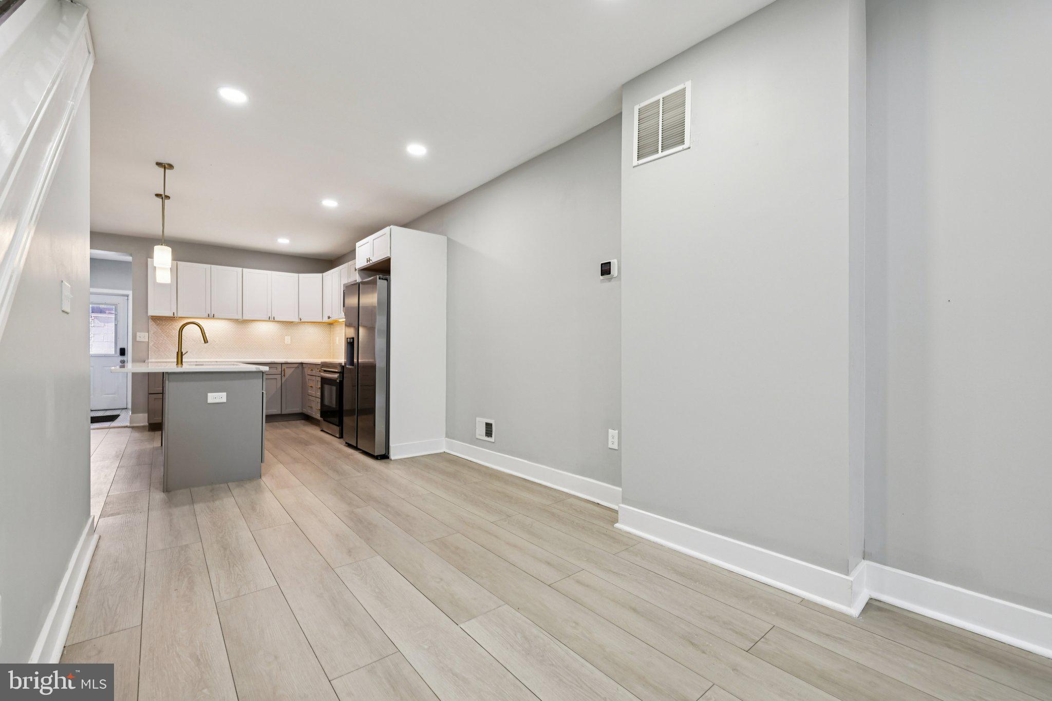 HIGHLANDTOWN - Residential