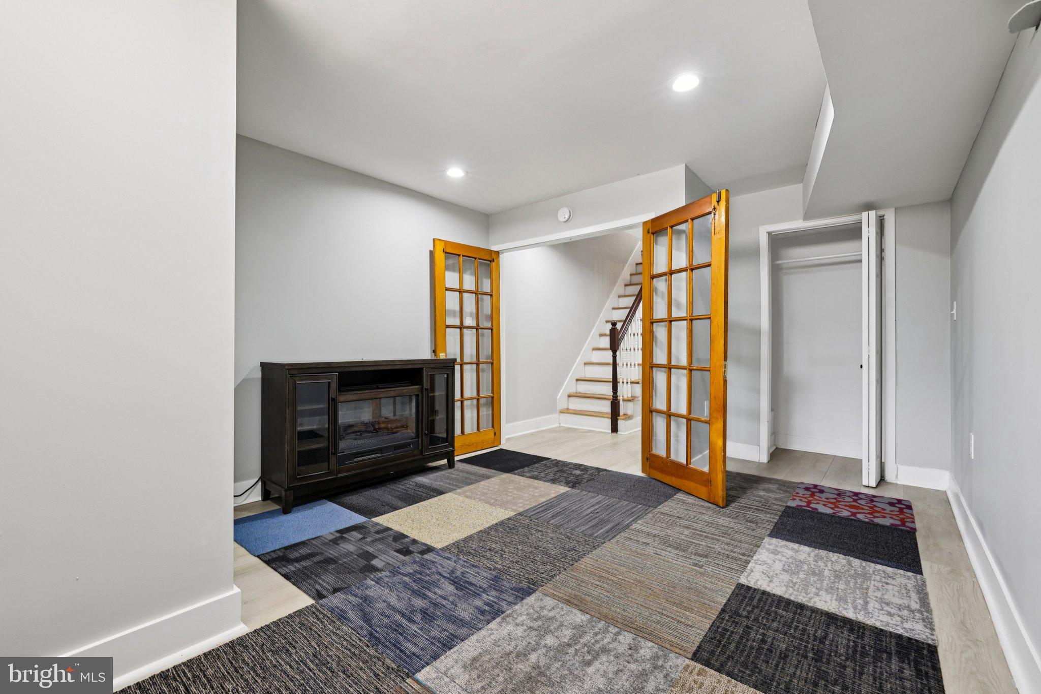 HIGHLANDTOWN - Residential