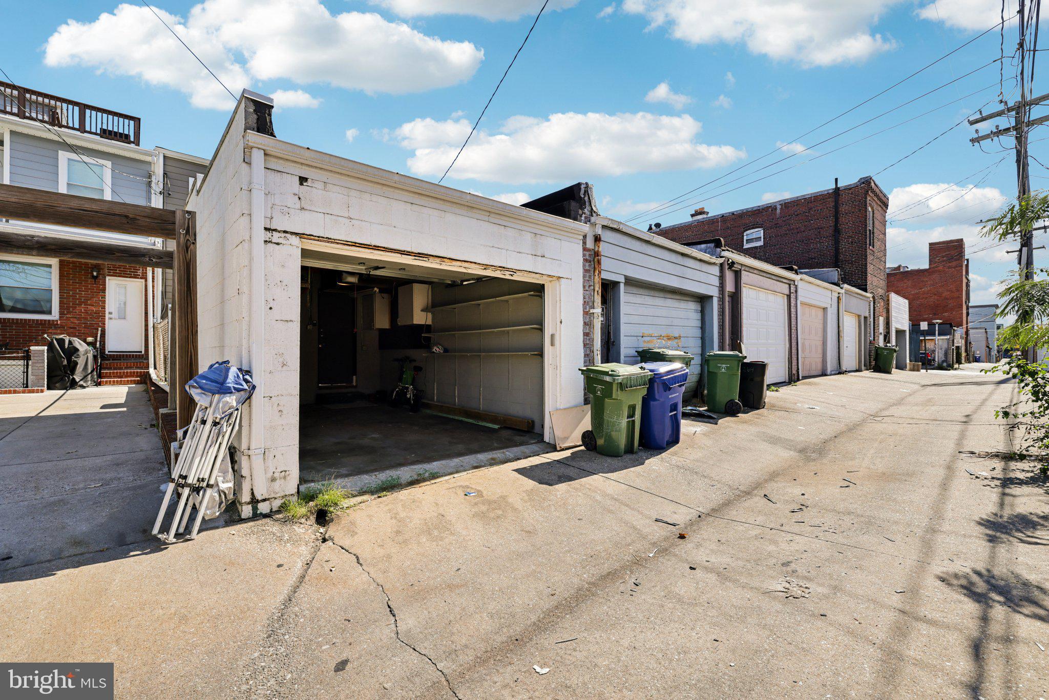 HIGHLANDTOWN - Residential