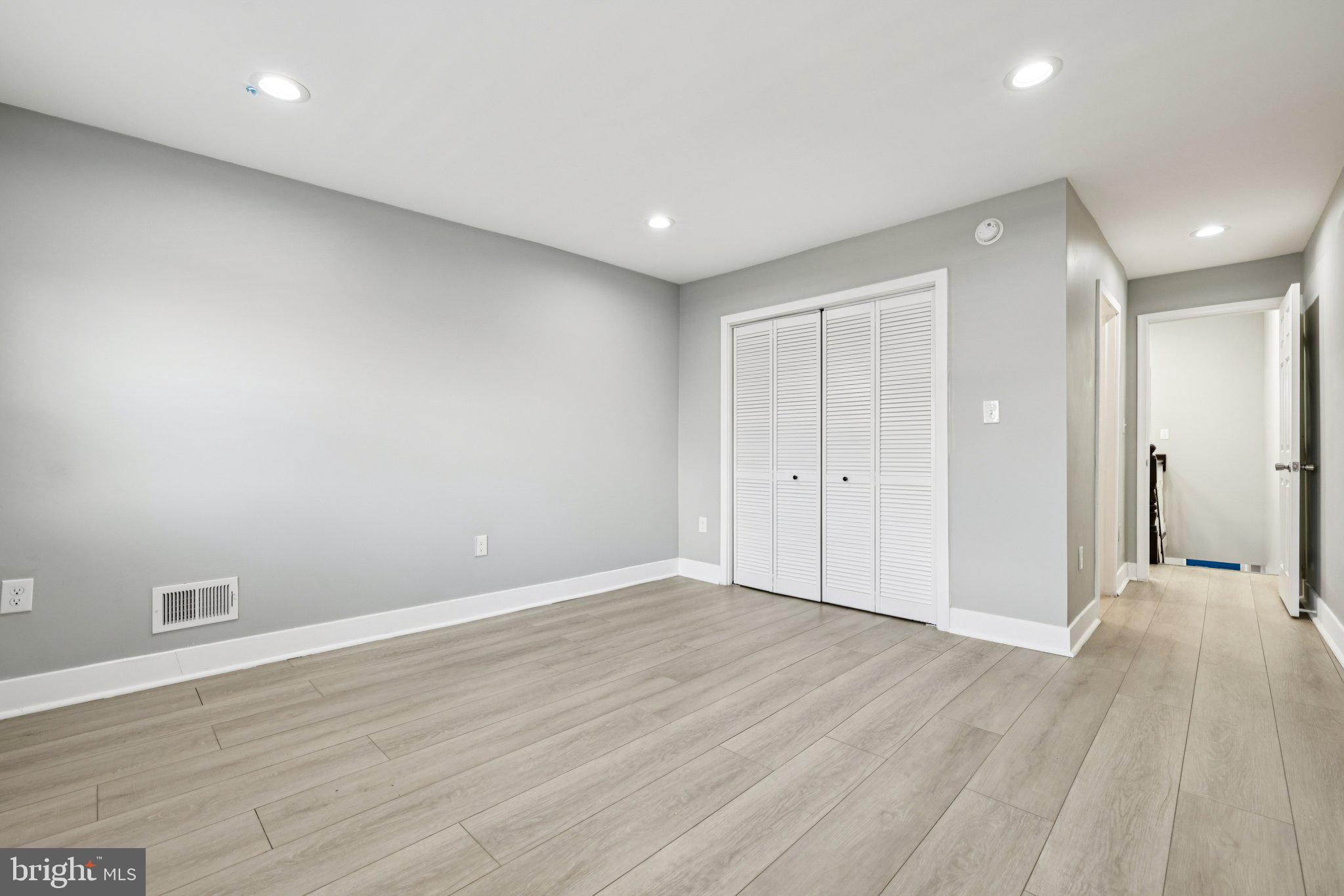 HIGHLANDTOWN - Residential