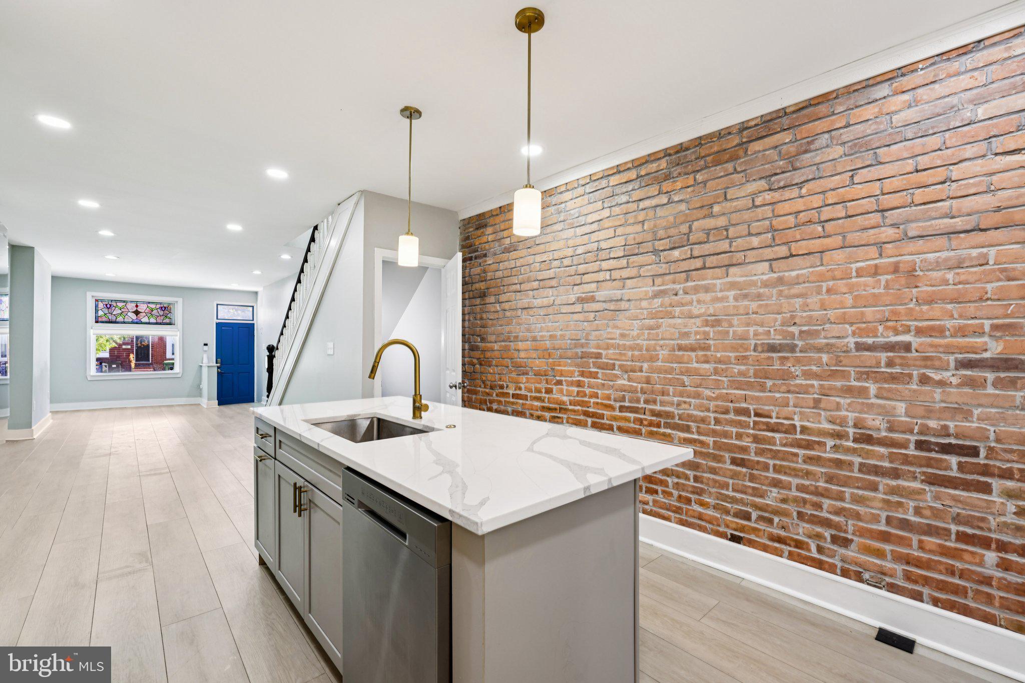 HIGHLANDTOWN - Residential