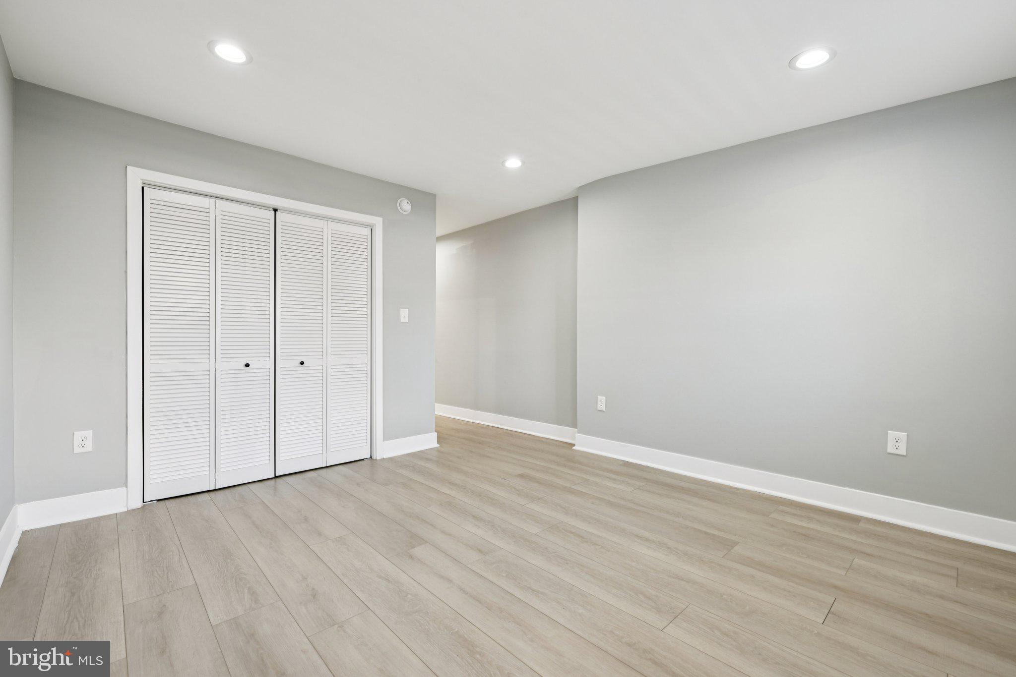 HIGHLANDTOWN - Residential