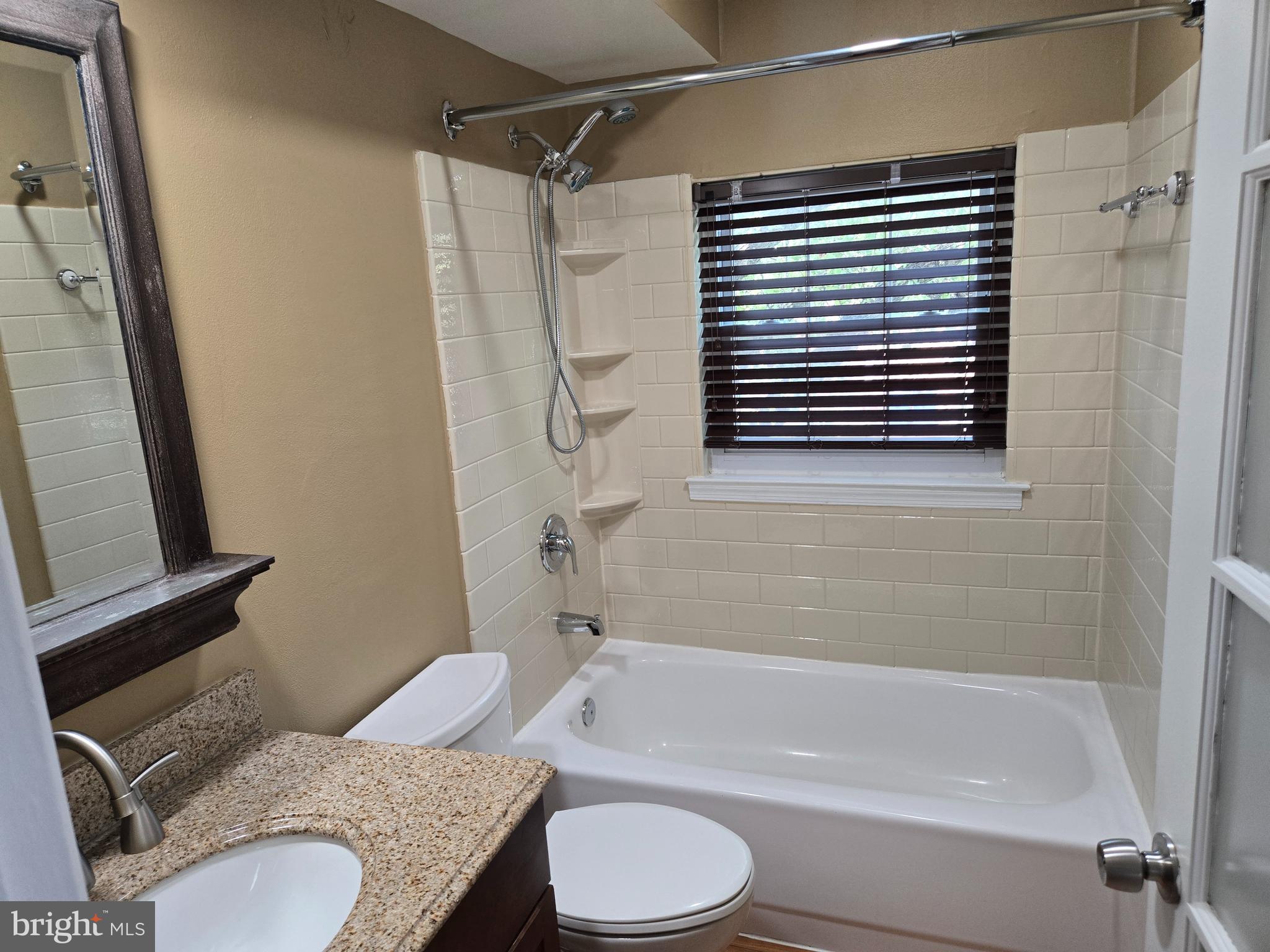 BUTCHERS HILL - Residential Lease