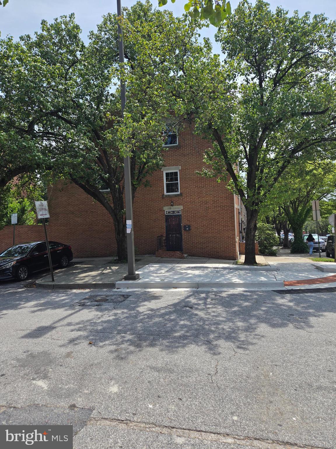 BUTCHERS HILL - Residential Lease