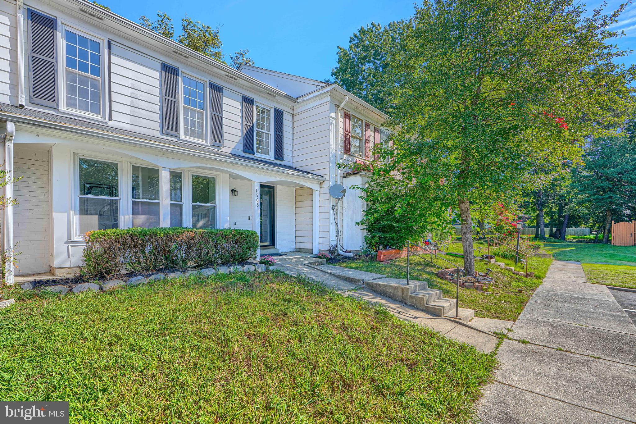 1505 BRYAN COURT