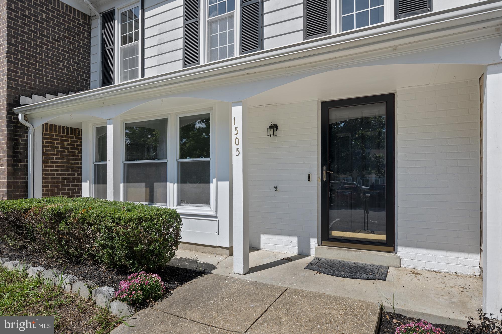 1505 BRYAN COURT