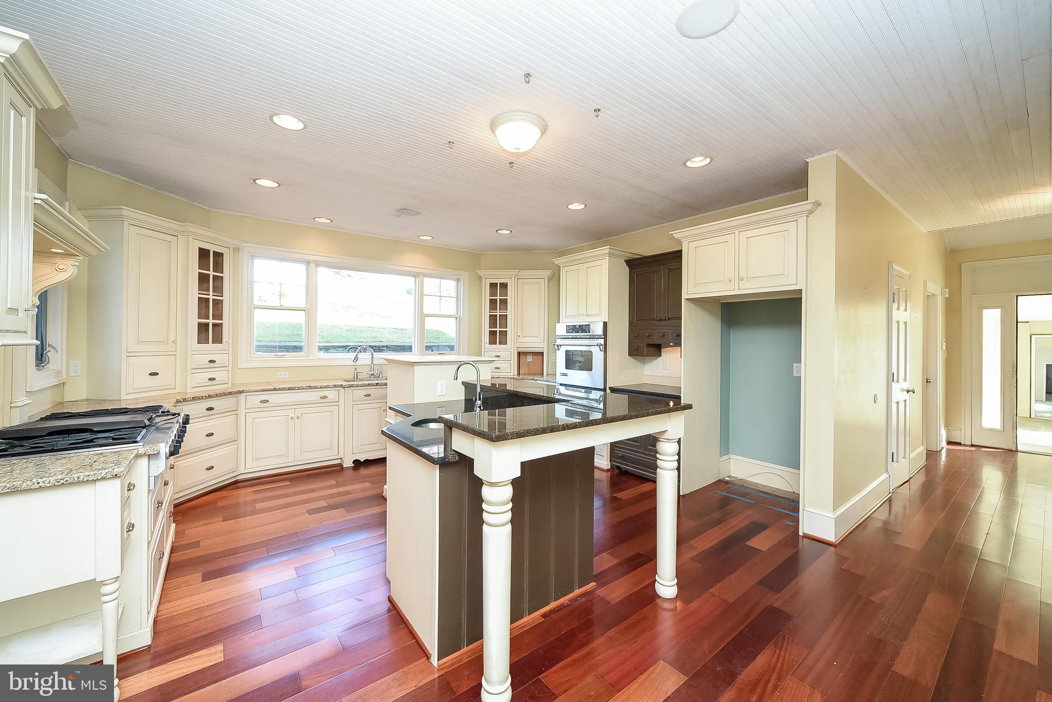 JARRETTSVILLE - Residential