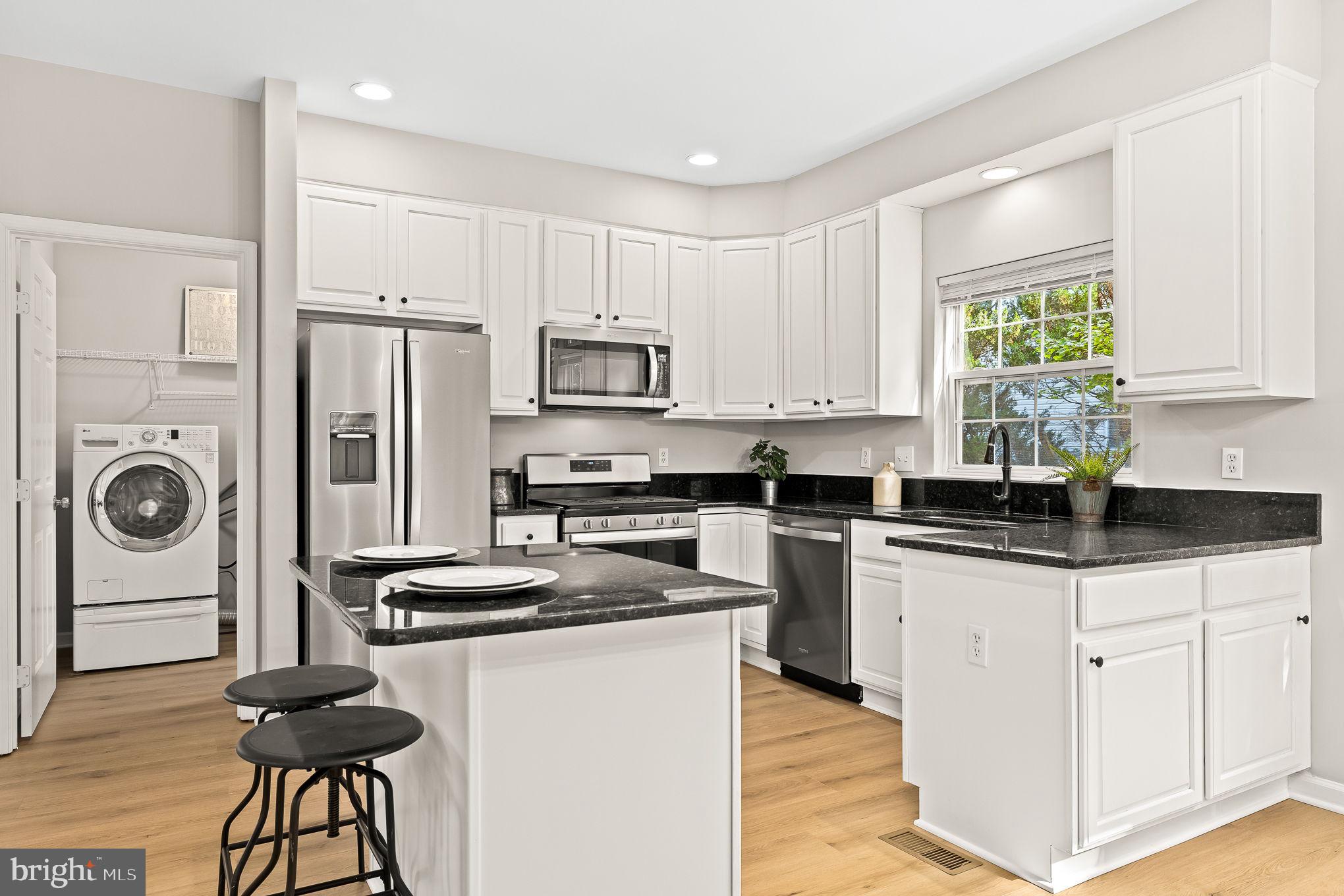 STRATFORD - Residential