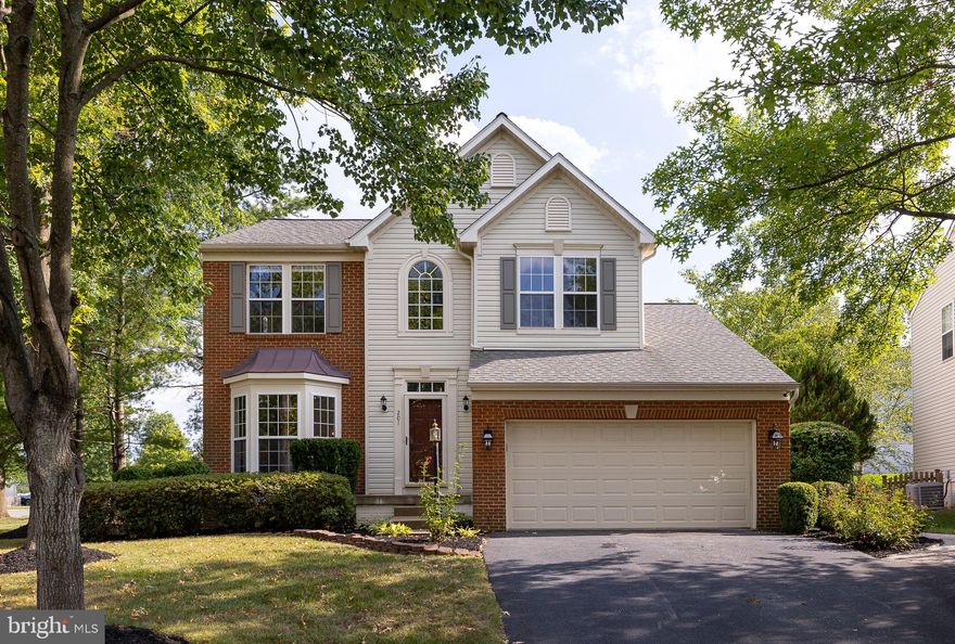 FORMER MODEL HOME!  Come see this beautiful remodeled highly sought-after Stratford home that  has been updated from top to bottom.  NEW paint, new LVP, new carpet, updated baths throughout! It's ideal location is close to Rte 7, Rte 267, and downtown Leesburg. This 4 bedroom, 3.5 bath home with a 2-car garage truly shows like a dream. You will love this large corner lot with plus landscaping and fully fenced level yard, 2-story center foyer, and gorgeous open concept, not mention the new LVP  floors that expand throughout the main level. The renovated kitchen boasts white cabinets, granite countertops, a center island with an overhang countertop and newer appliances. Just off the eat-in kitchen, you will love to unwind in the large family room with a gas fireplace, and lots of windows for natural light . The upper level has four bedrooms, including a primary bedroom with a walk-in closet and en suite bathroom. The fully finished lower level features a lower level office , lots of storage, mini wet bar ,  full bathroom, and large rec room with all new flooring. Enjoy the outdoors on the large rear deck. Schedule your showing today!