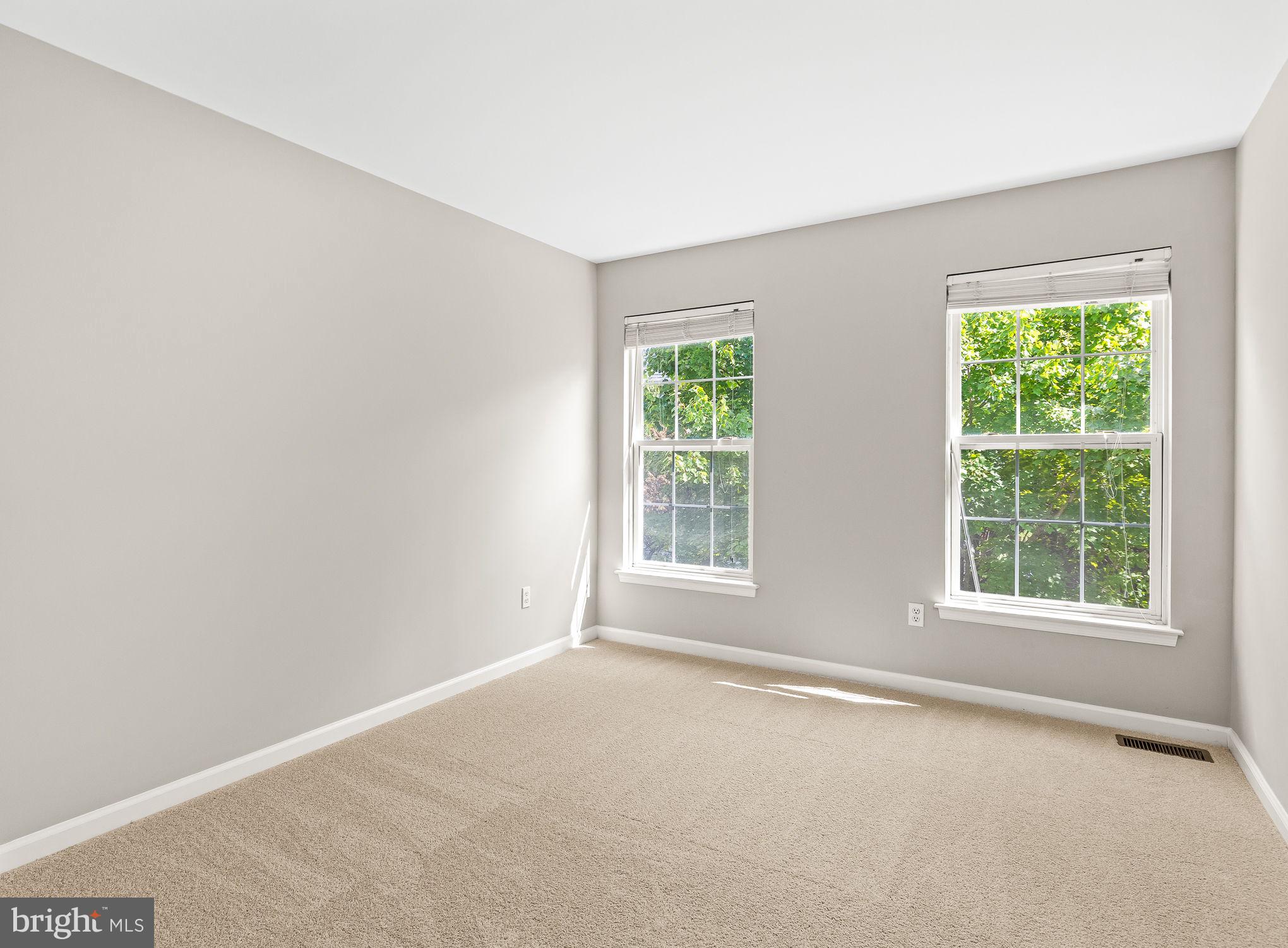 STRATFORD - Residential